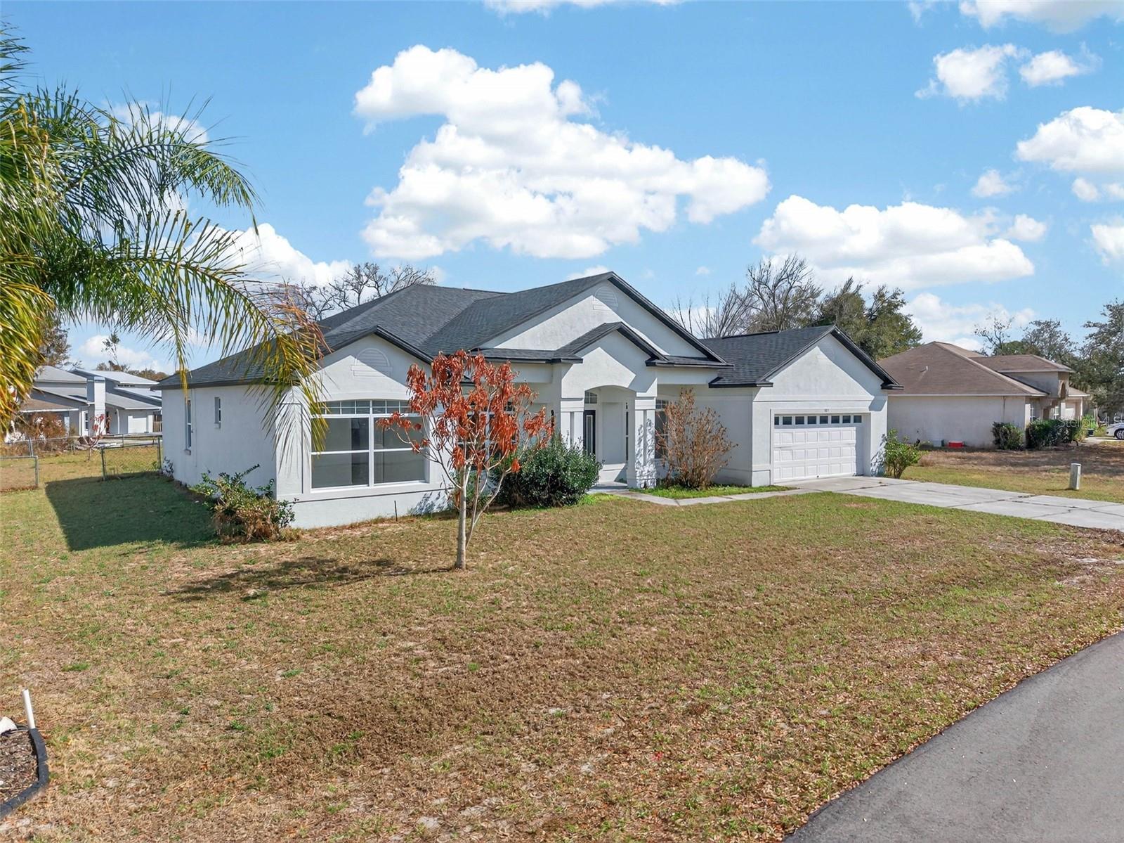 183 Lake Thomas, FL