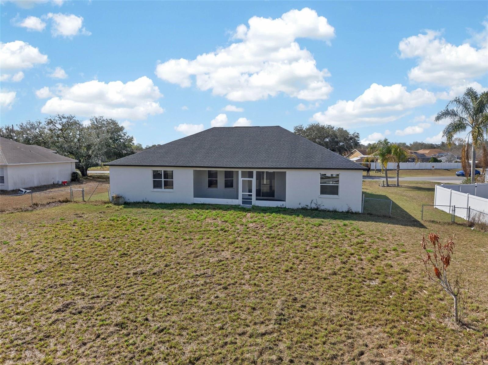 183 Lake Thomas, FL