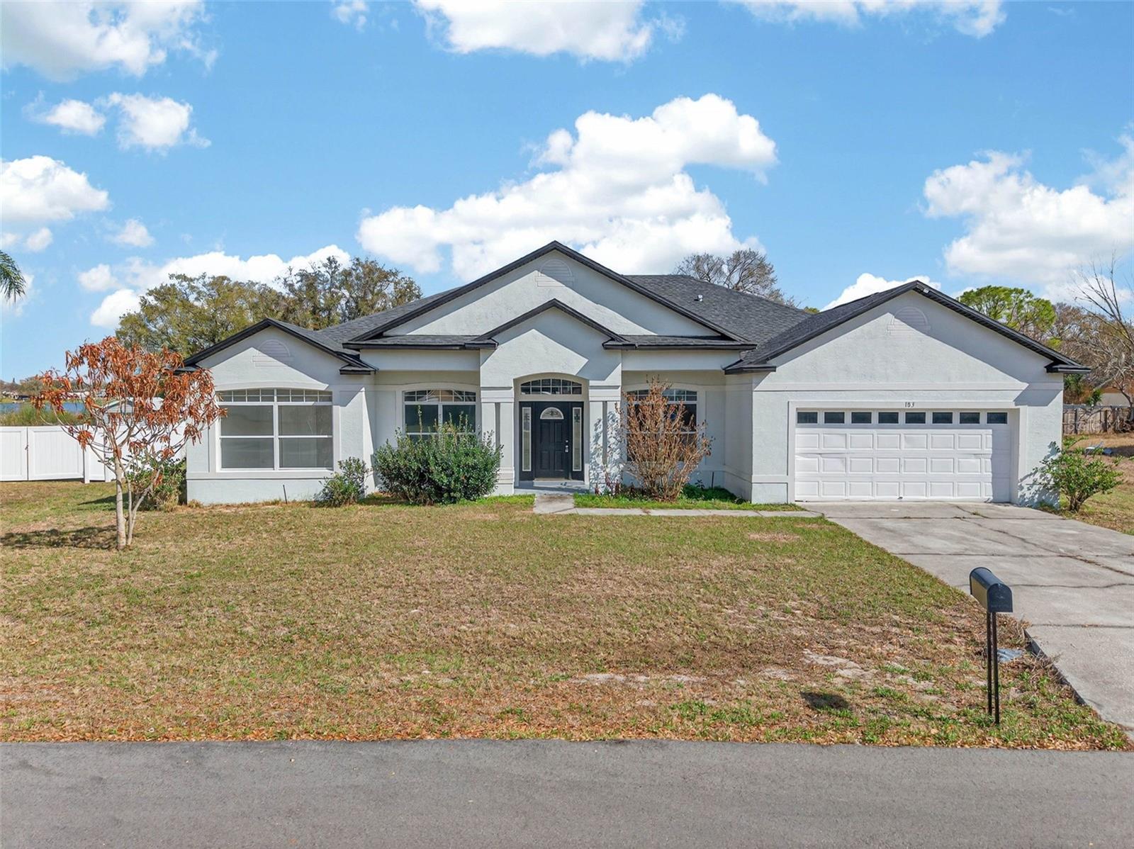 183 Lake Thomas, FL