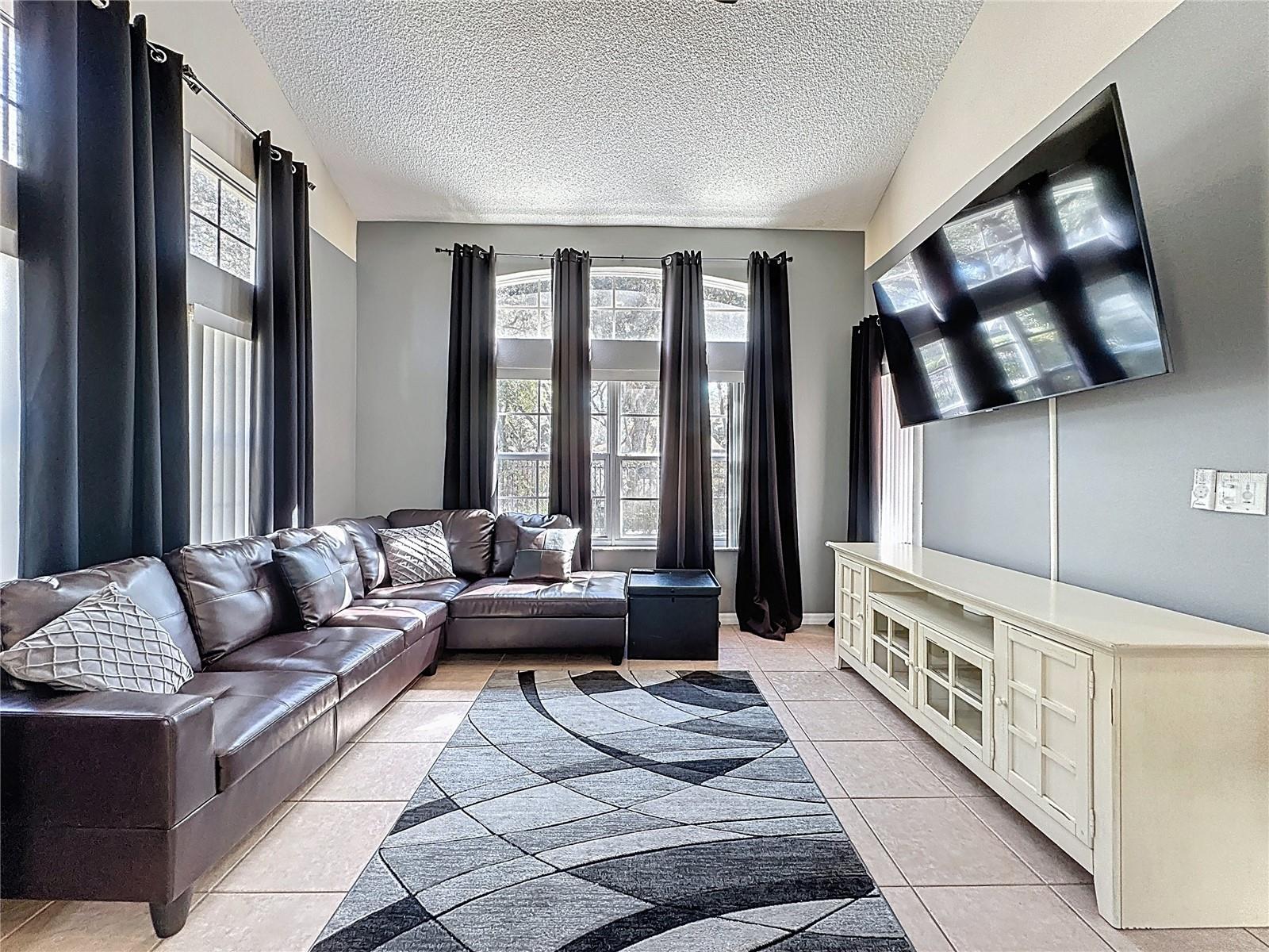 8401 Crystal Cove Loop, FL