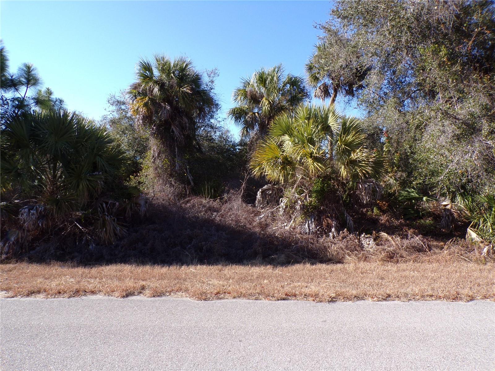 Casco Circle, FL