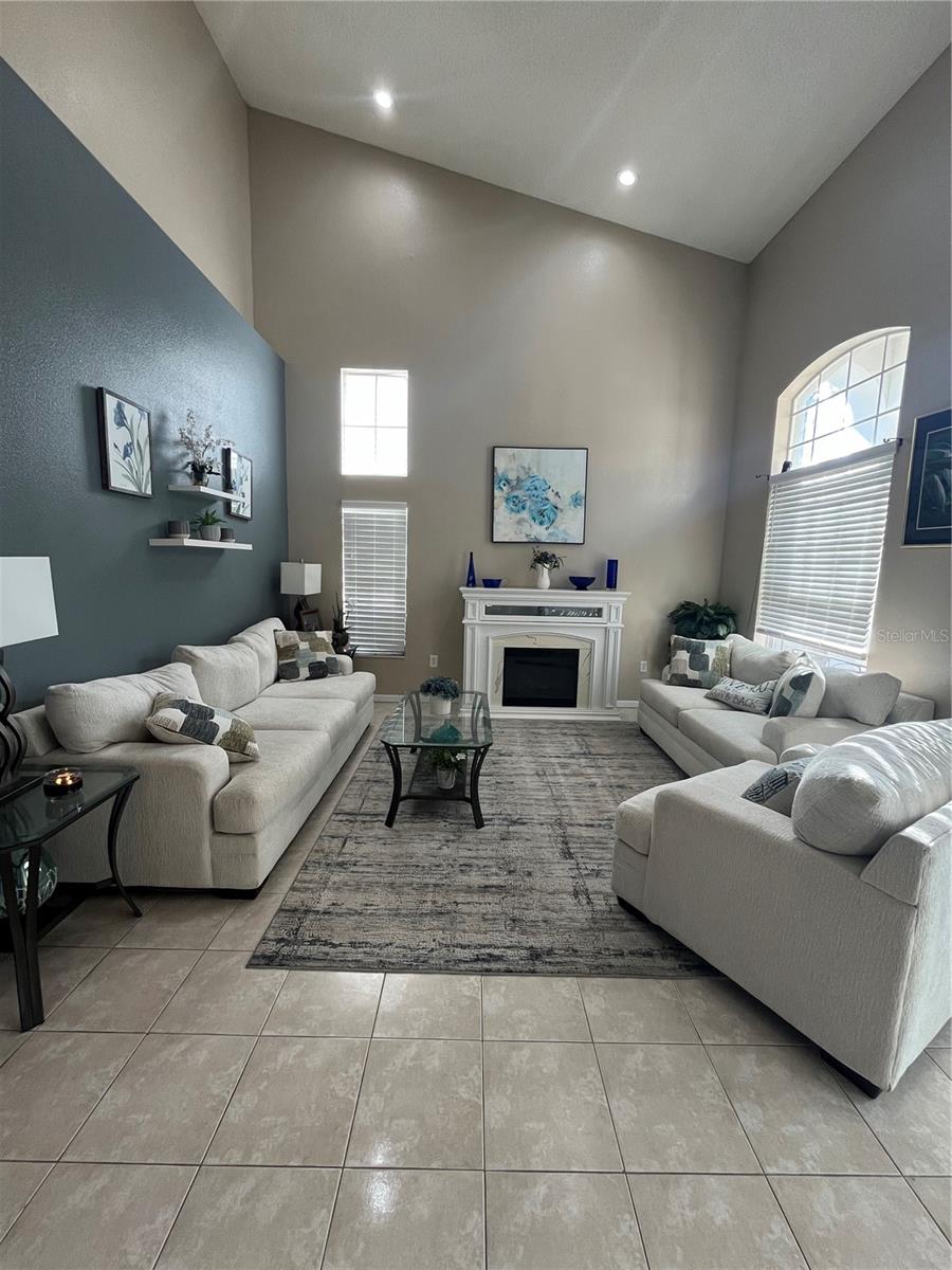 1914 Oswego Drive, FL