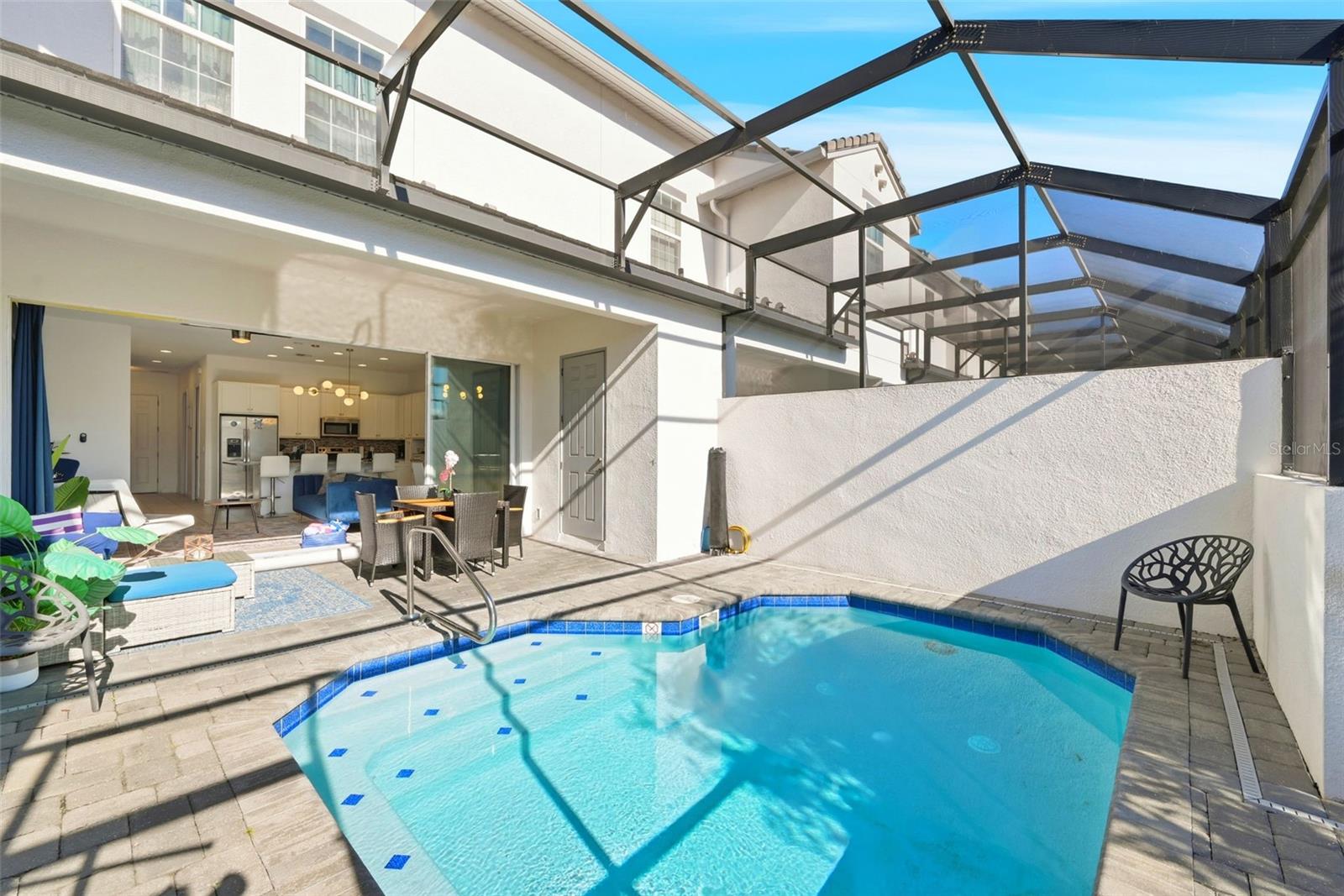 147 Captiva Drive, FL