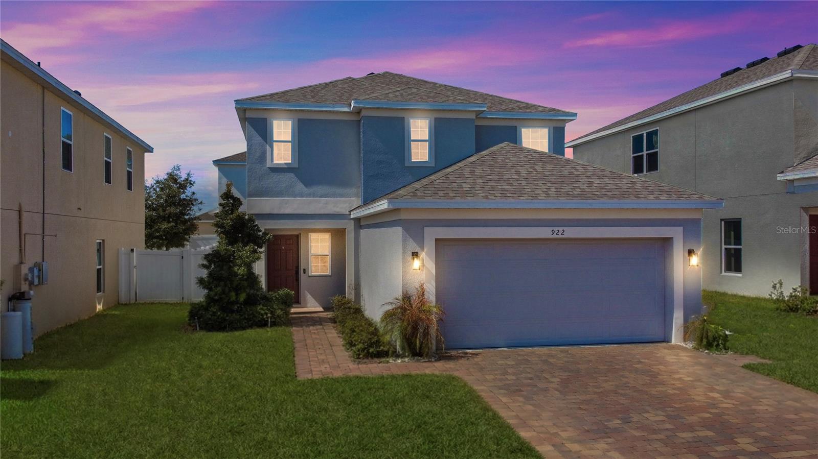 922 Anna Place, FL