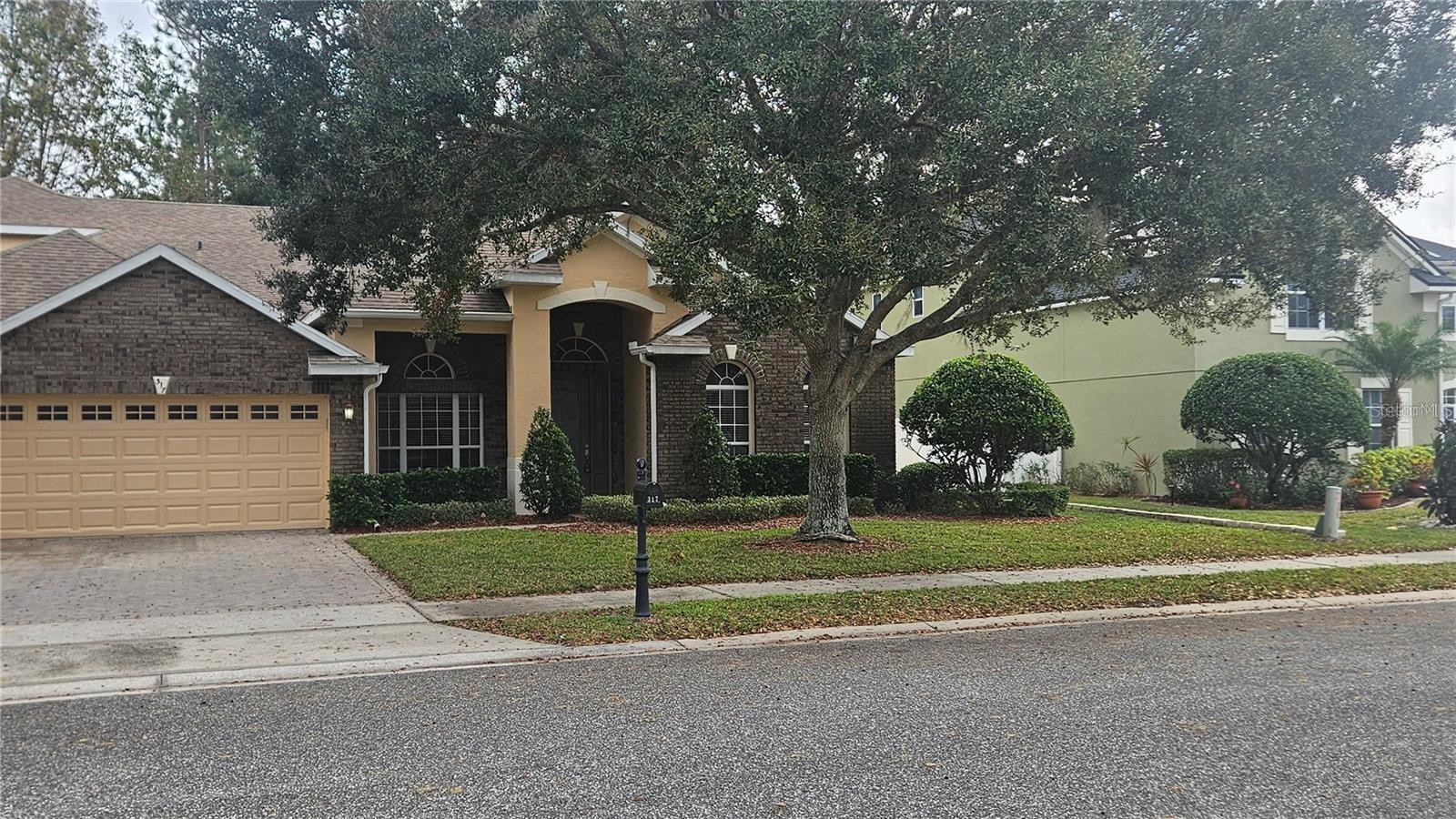 317 Blue Water Edge Drive, FL