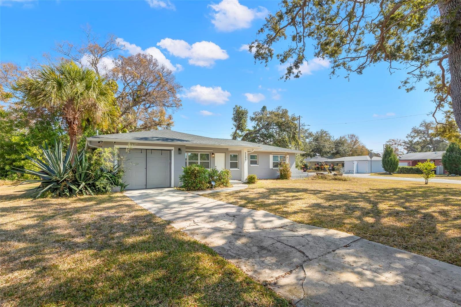 5590 Highland Street, FL