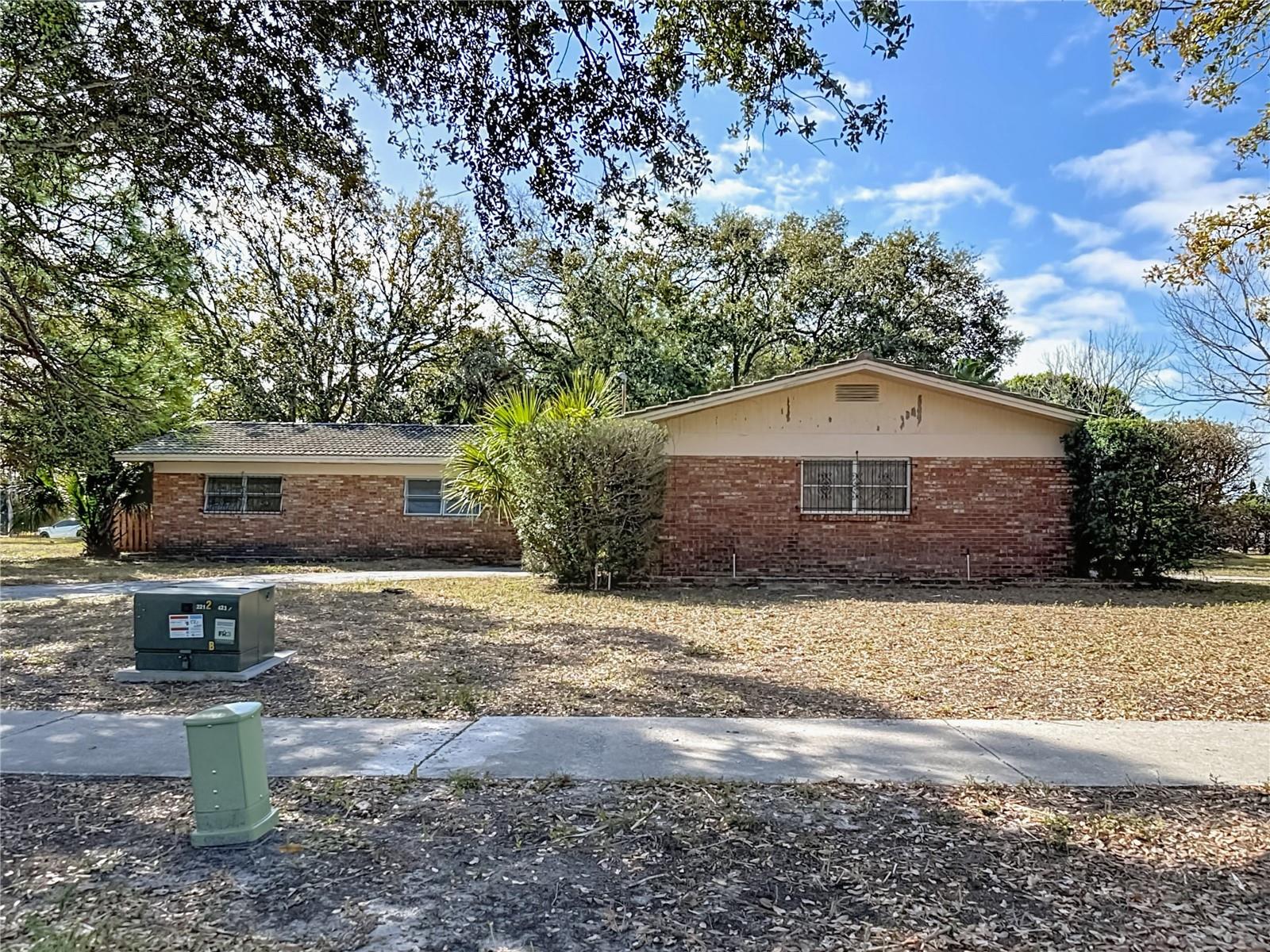 3700 Dana Shores Drive, FL