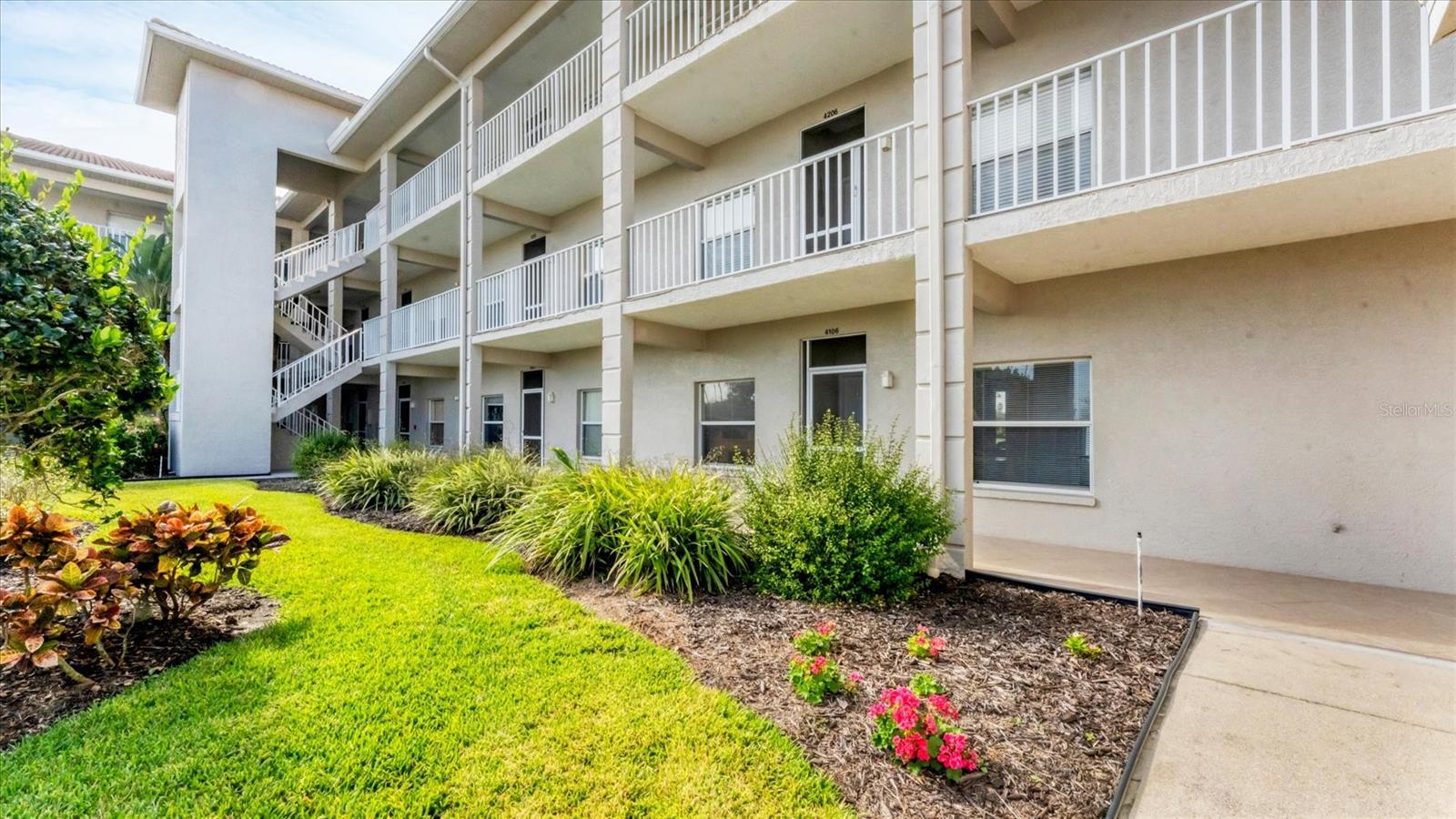9610 Club South Circle, FL