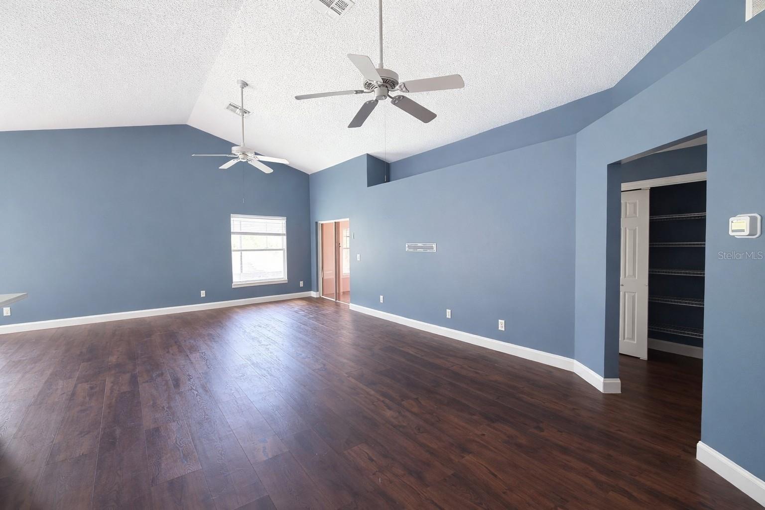 551 Lake Charles Drive, FL