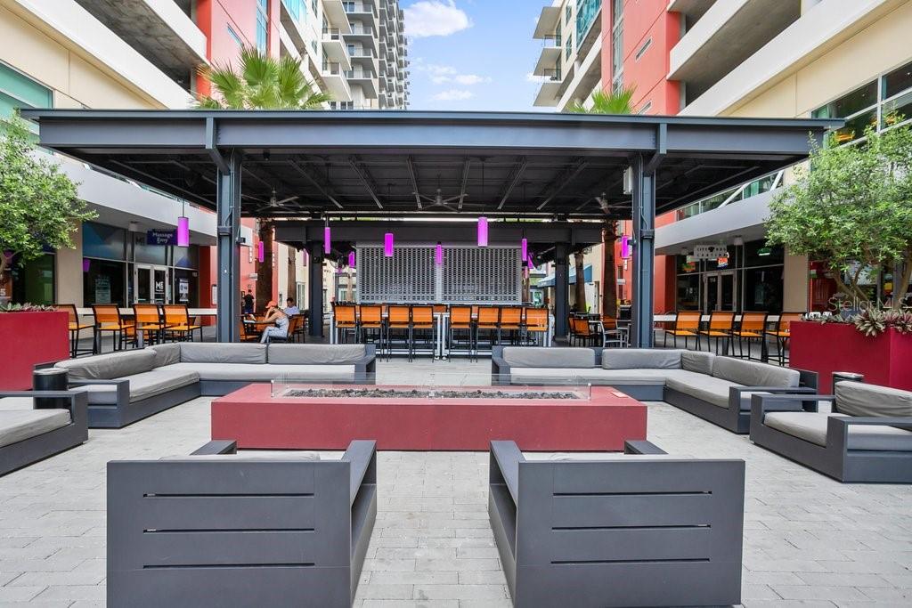 1120 Kennedy Boulevard, FL