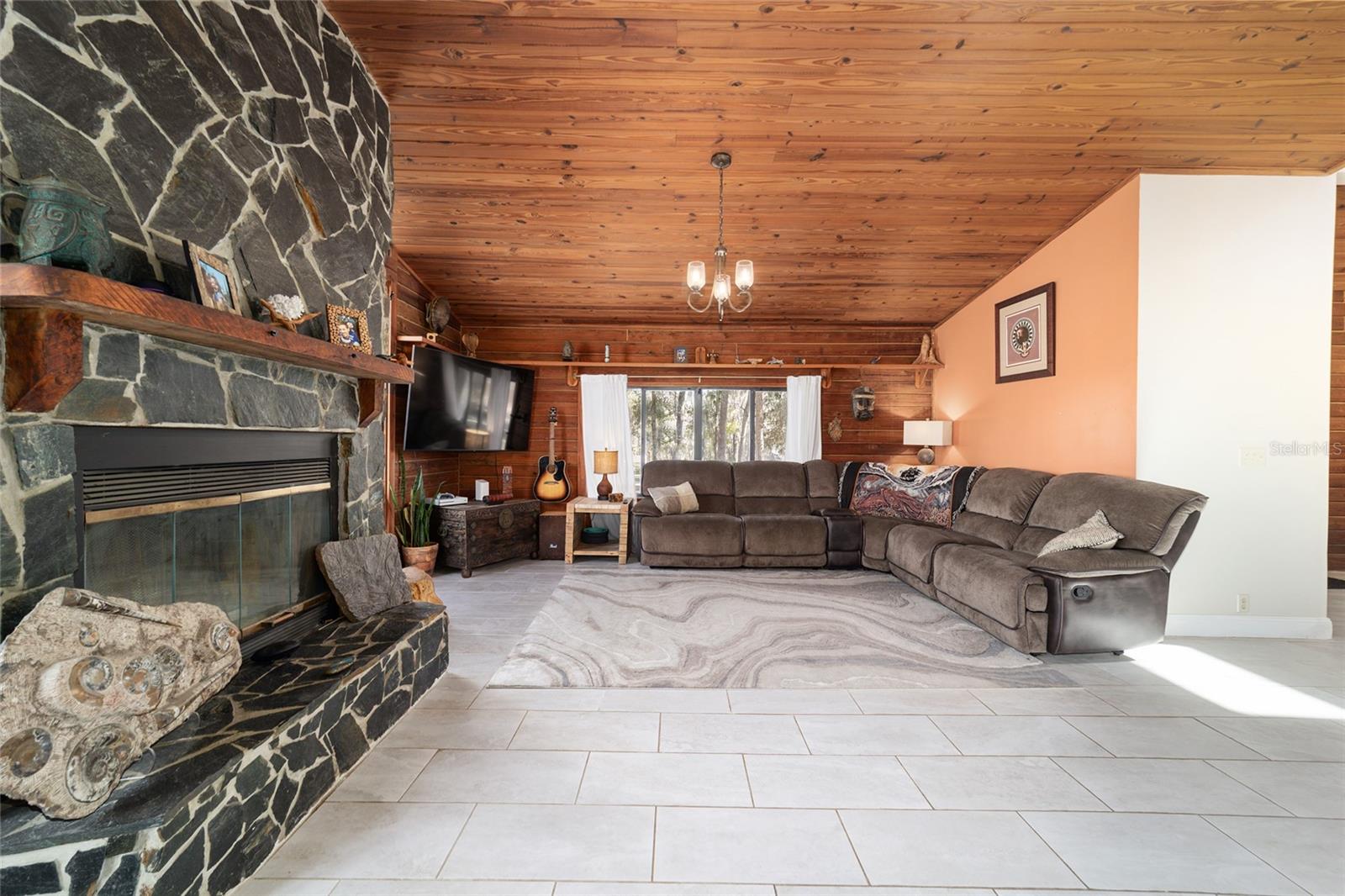 3510 5th Court, FL