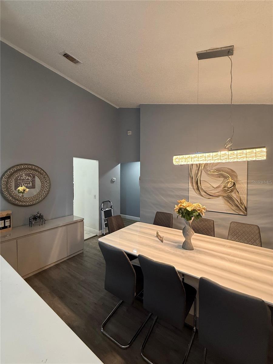7736 Rollingridge Court, FL