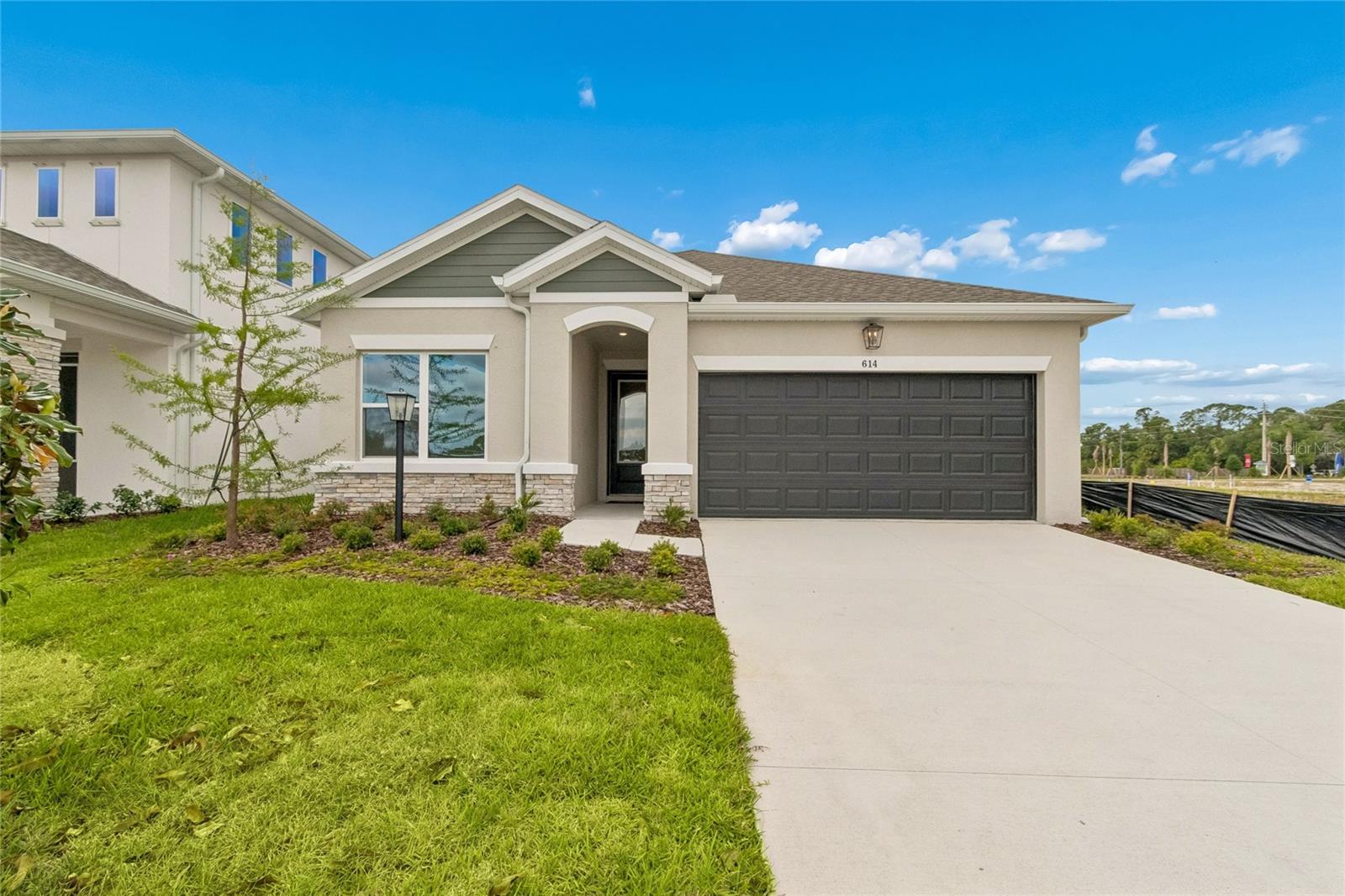 614 Kingswood Court, FL