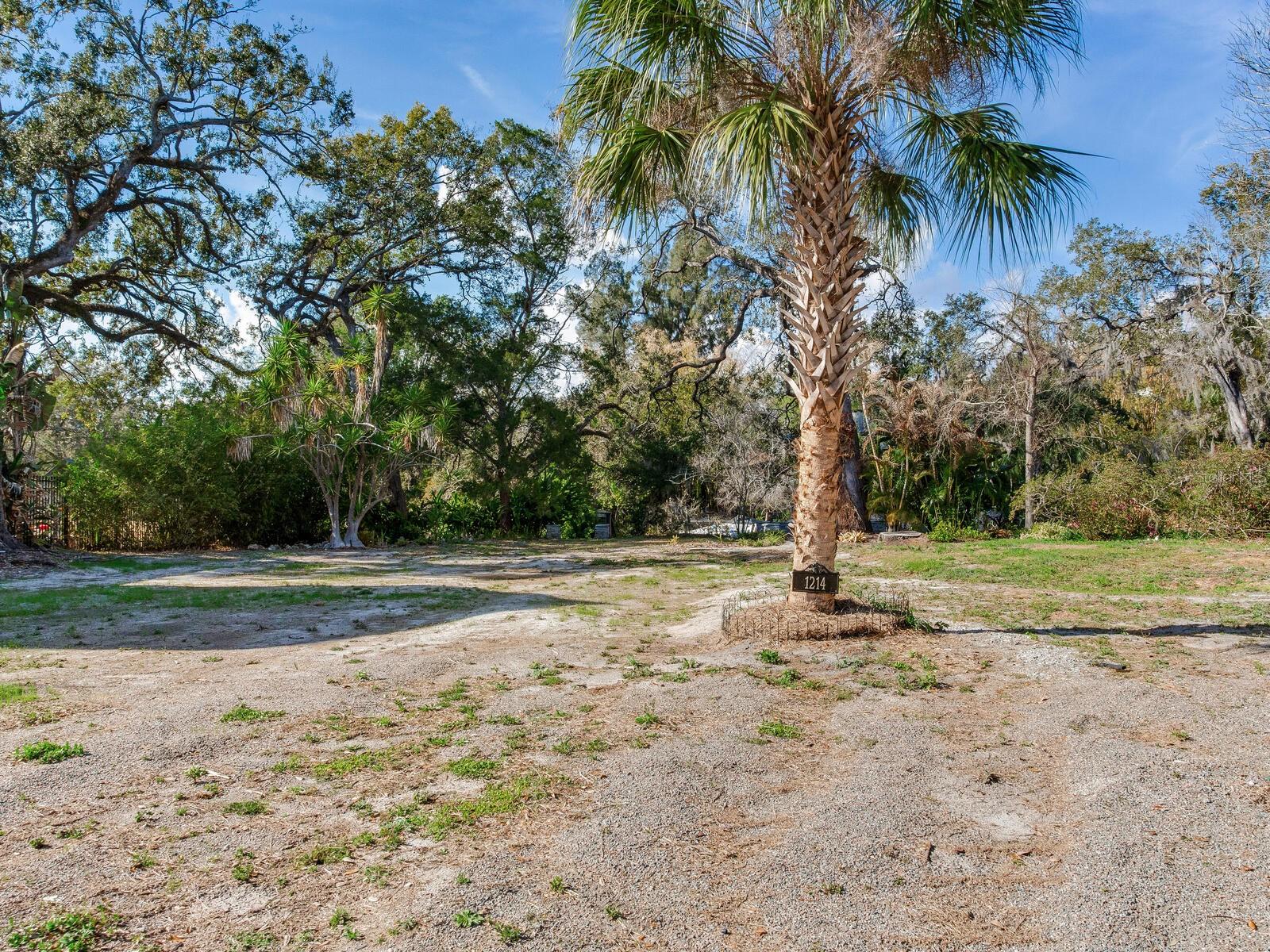 1214 Park Circle, FL