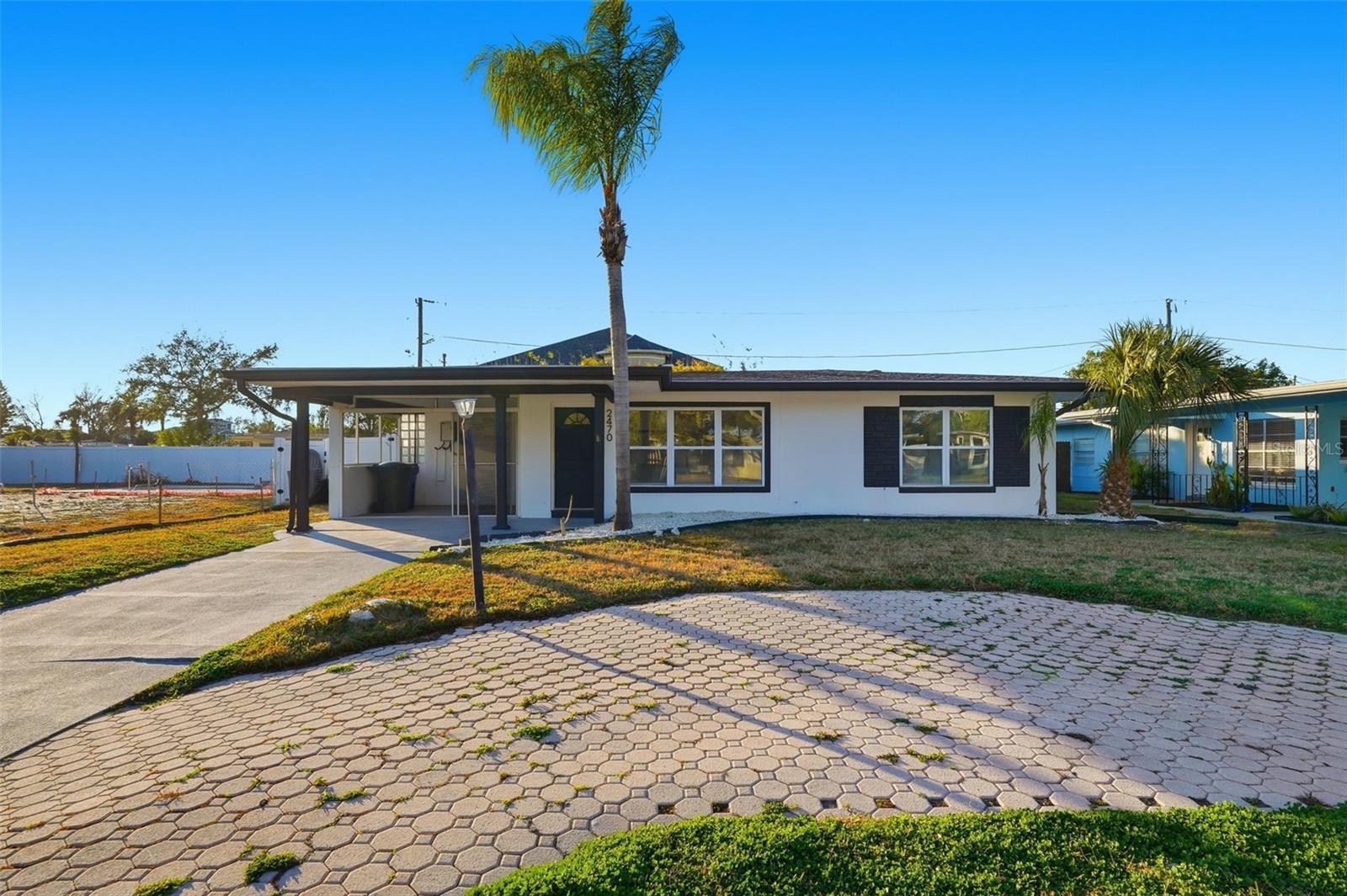 2470 Del Rio Way, FL