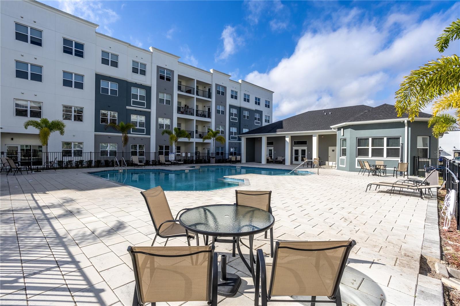 1230 Southstation Place, FL