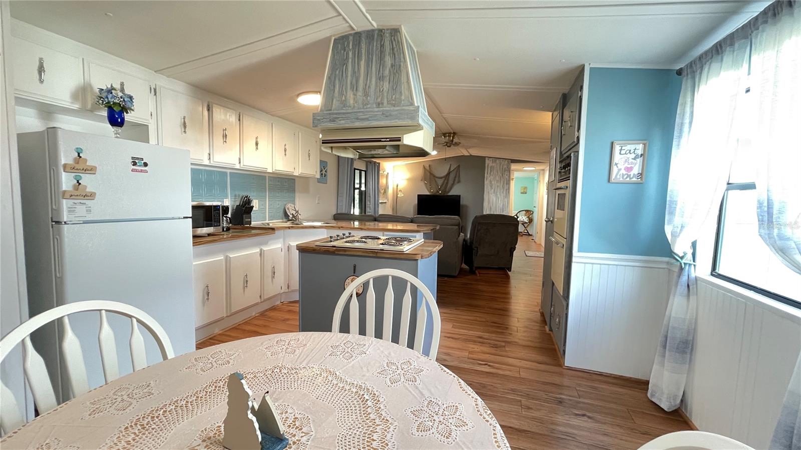 1214 Dustin Drive, FL