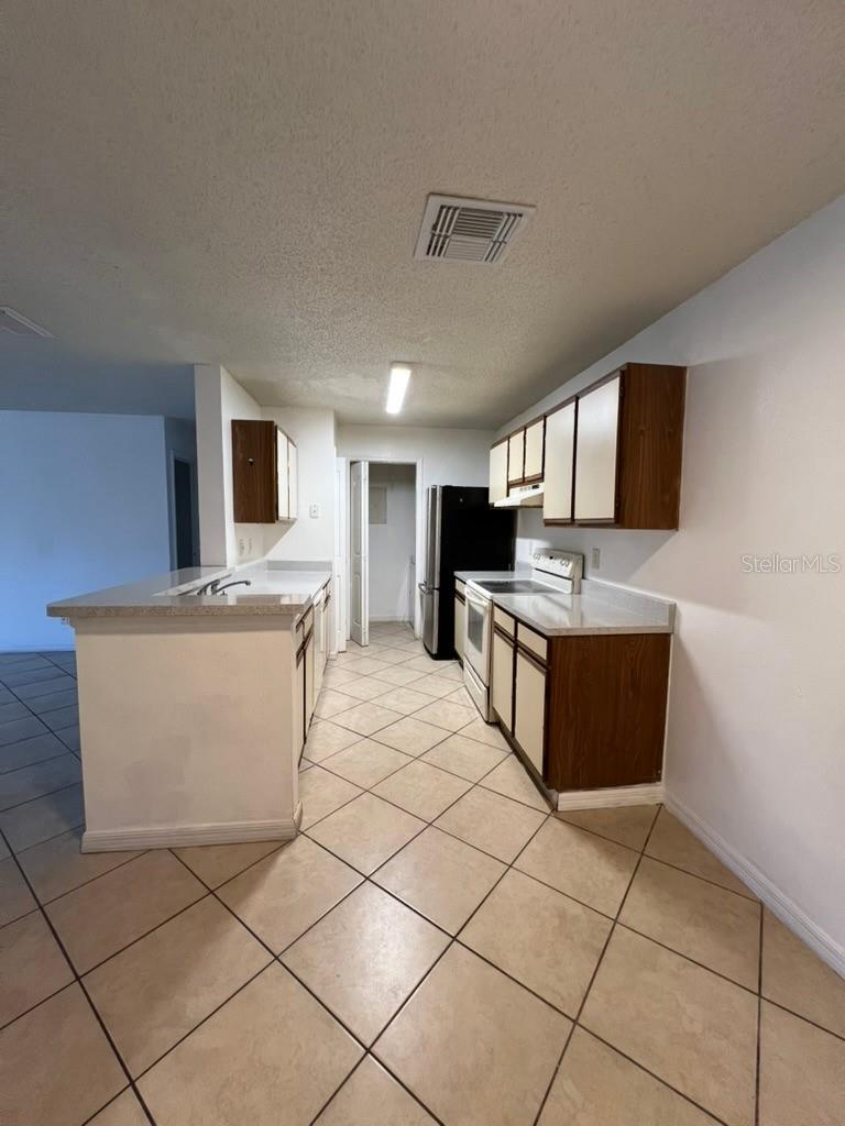 2101 Cascades Boulevard, FL