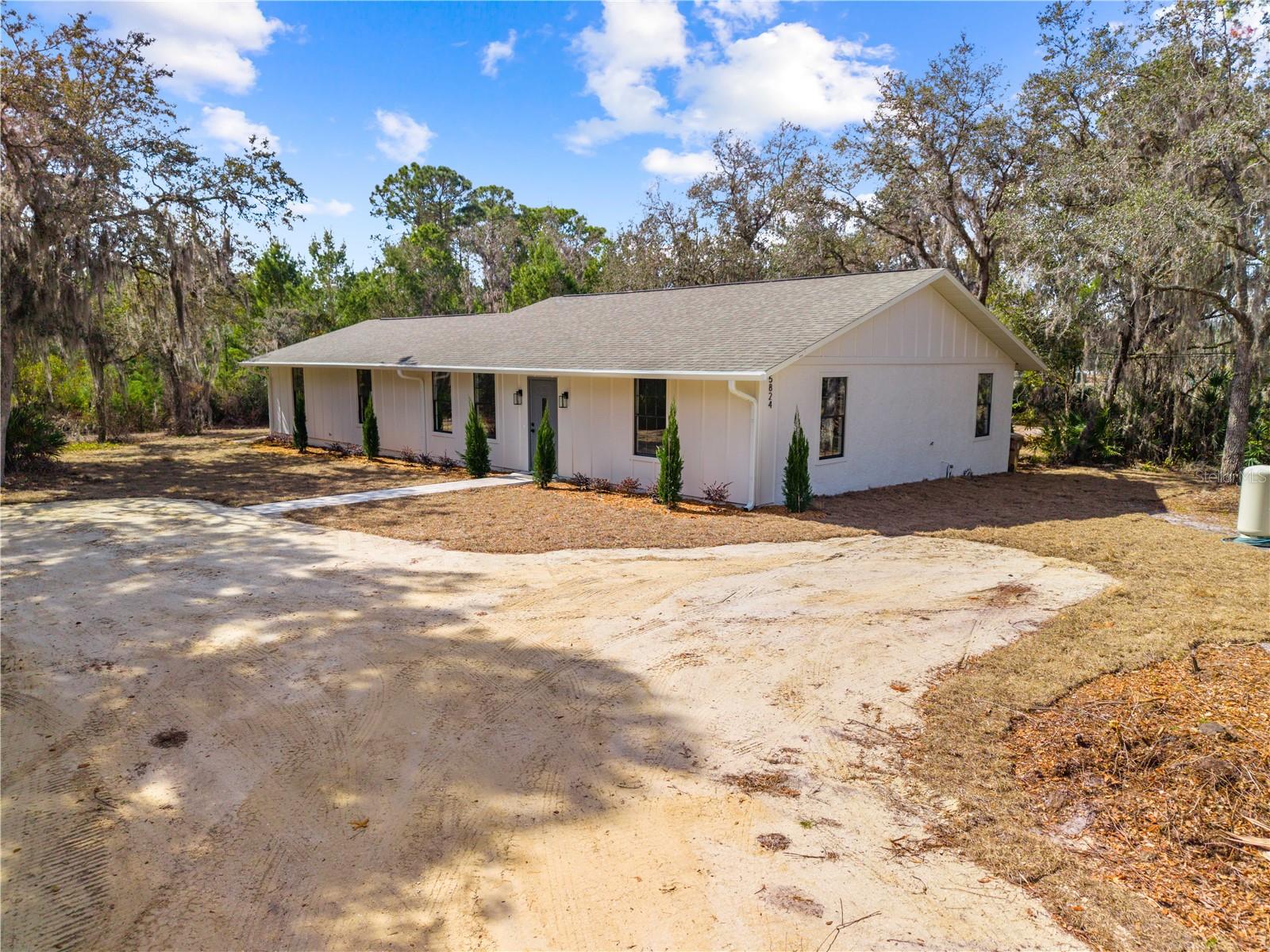 5824 Dease Rd, FL