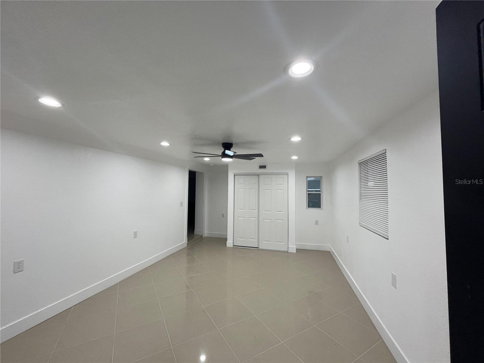 7119-7121 Oakwood, FL