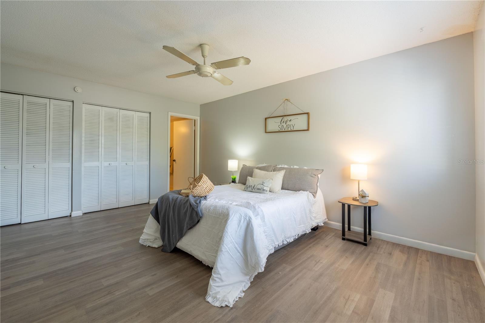 600 Fairways Circle, FL