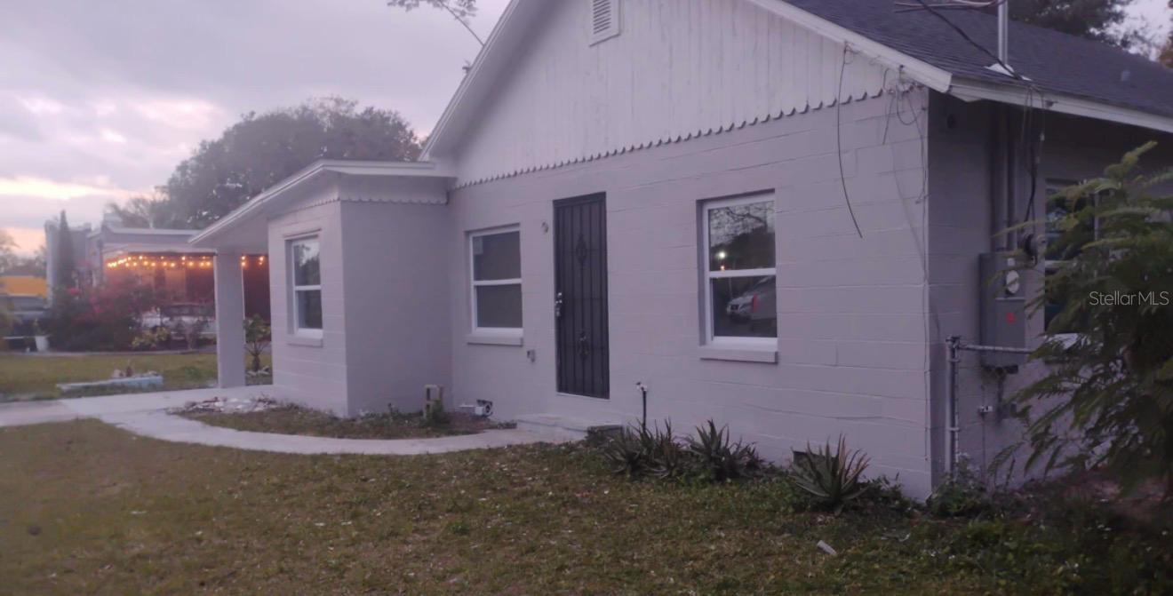 110 Goldwyn Avenue, FL