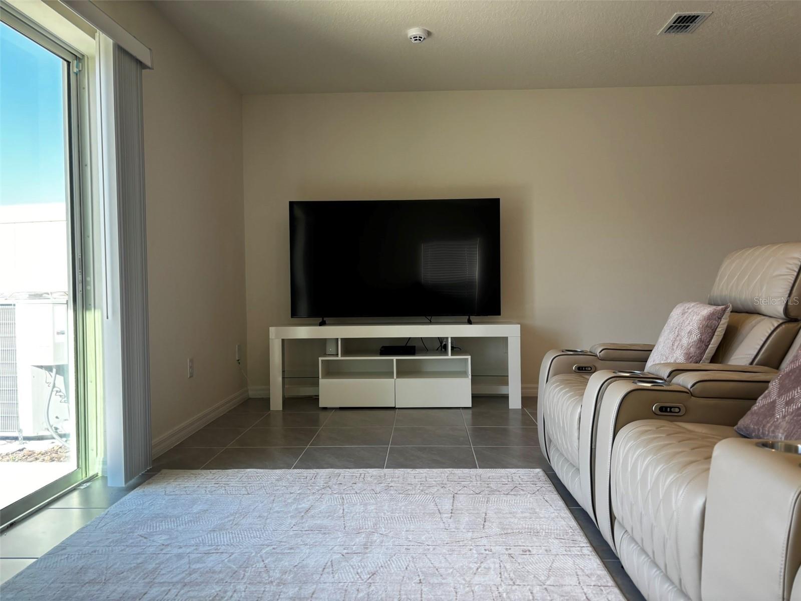 520 Zinfandel Drive, FL