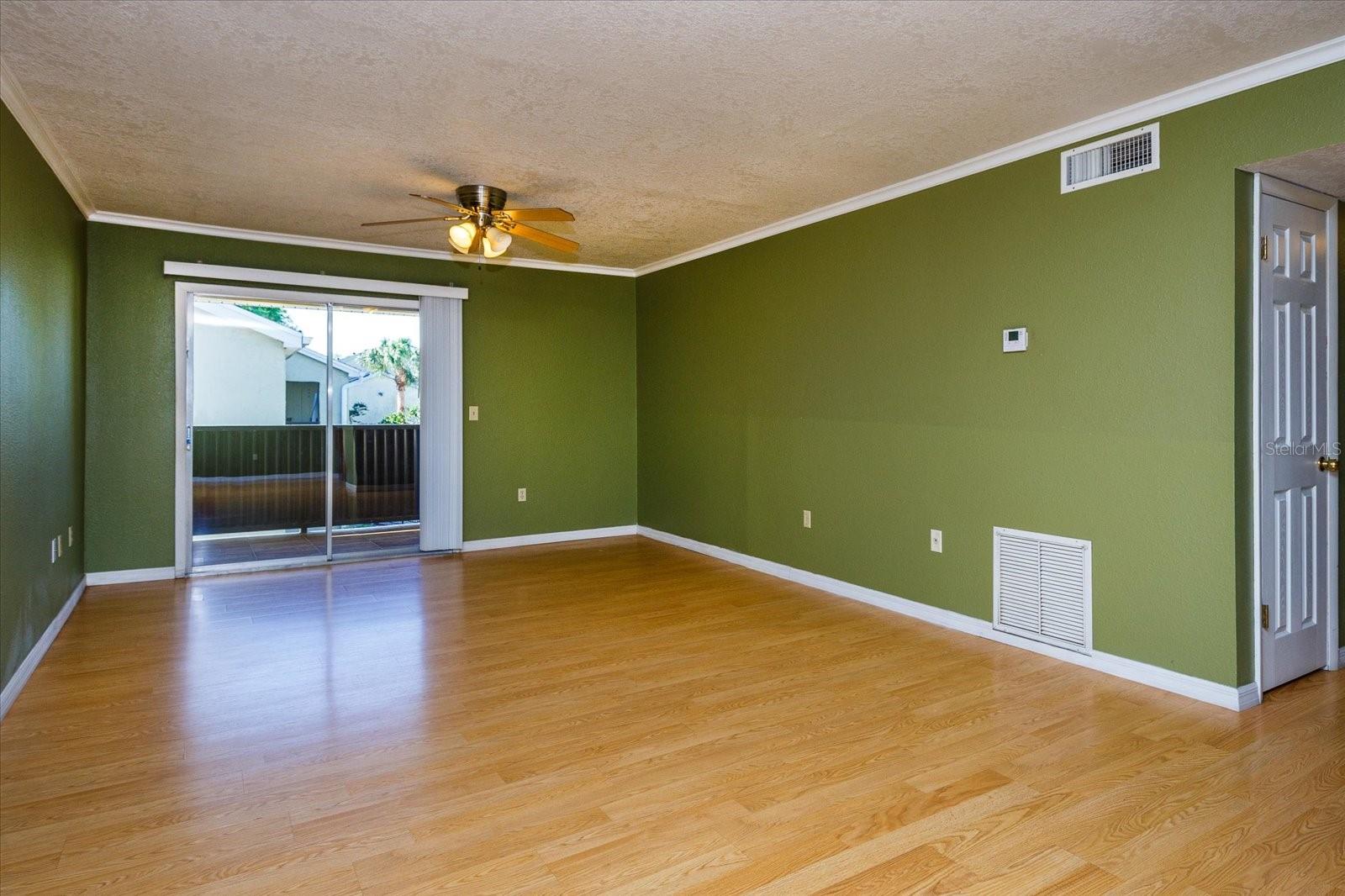 908 Lake Destiny Road, FL