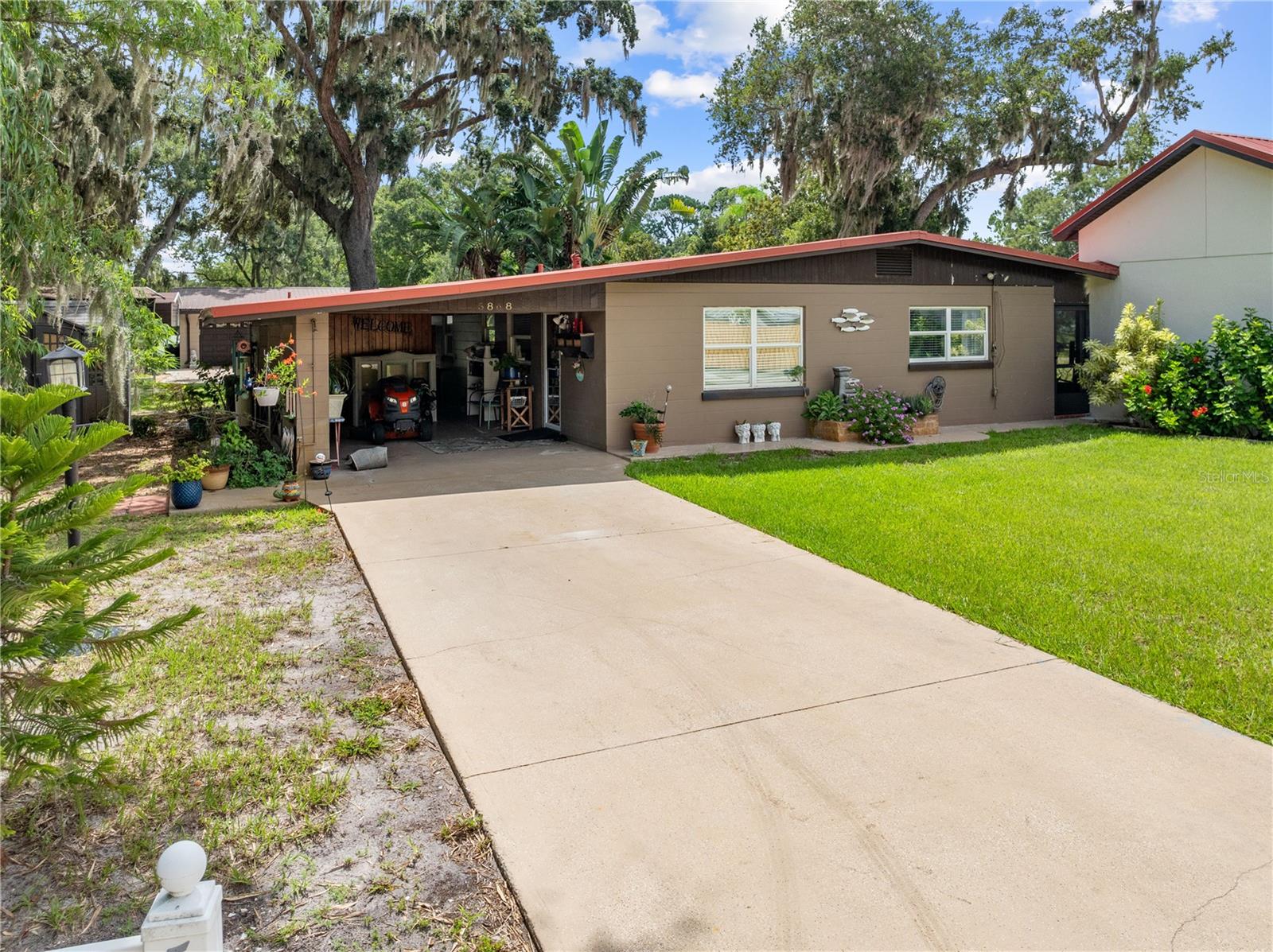 5868 Alligator Lake Shore, FL