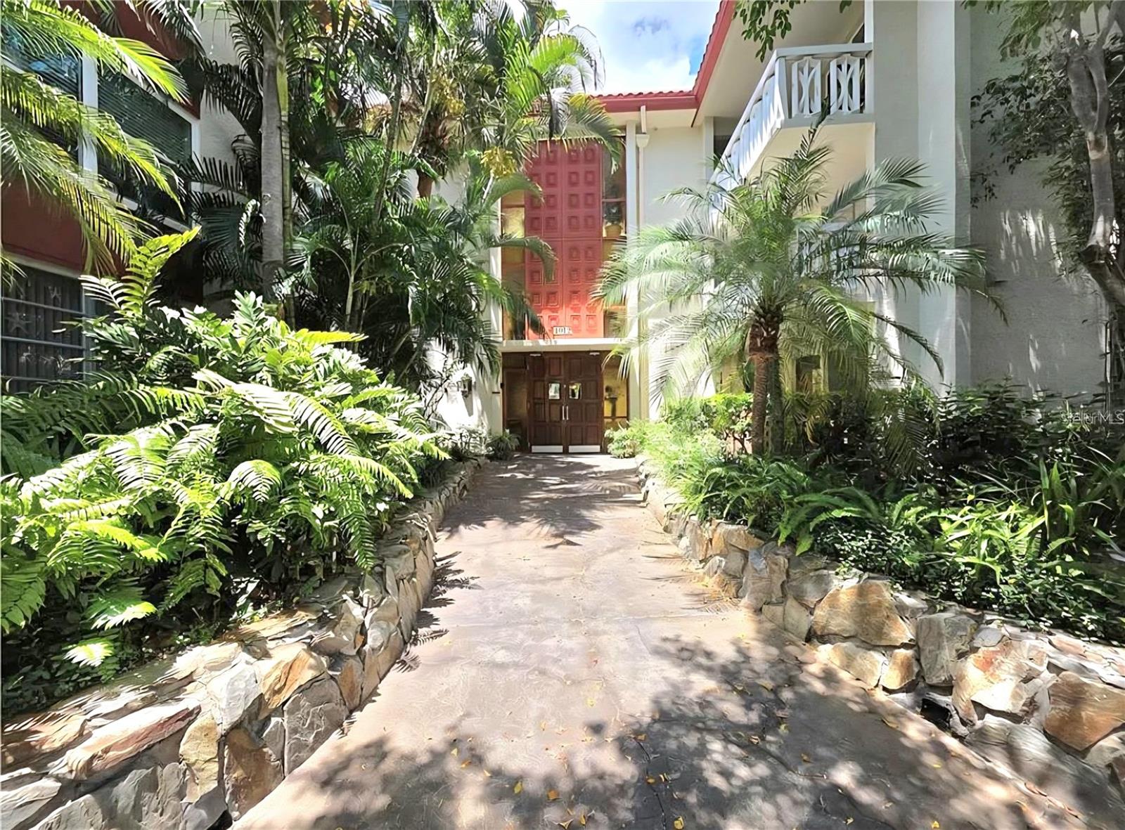 1012 Pearce Drive, FL