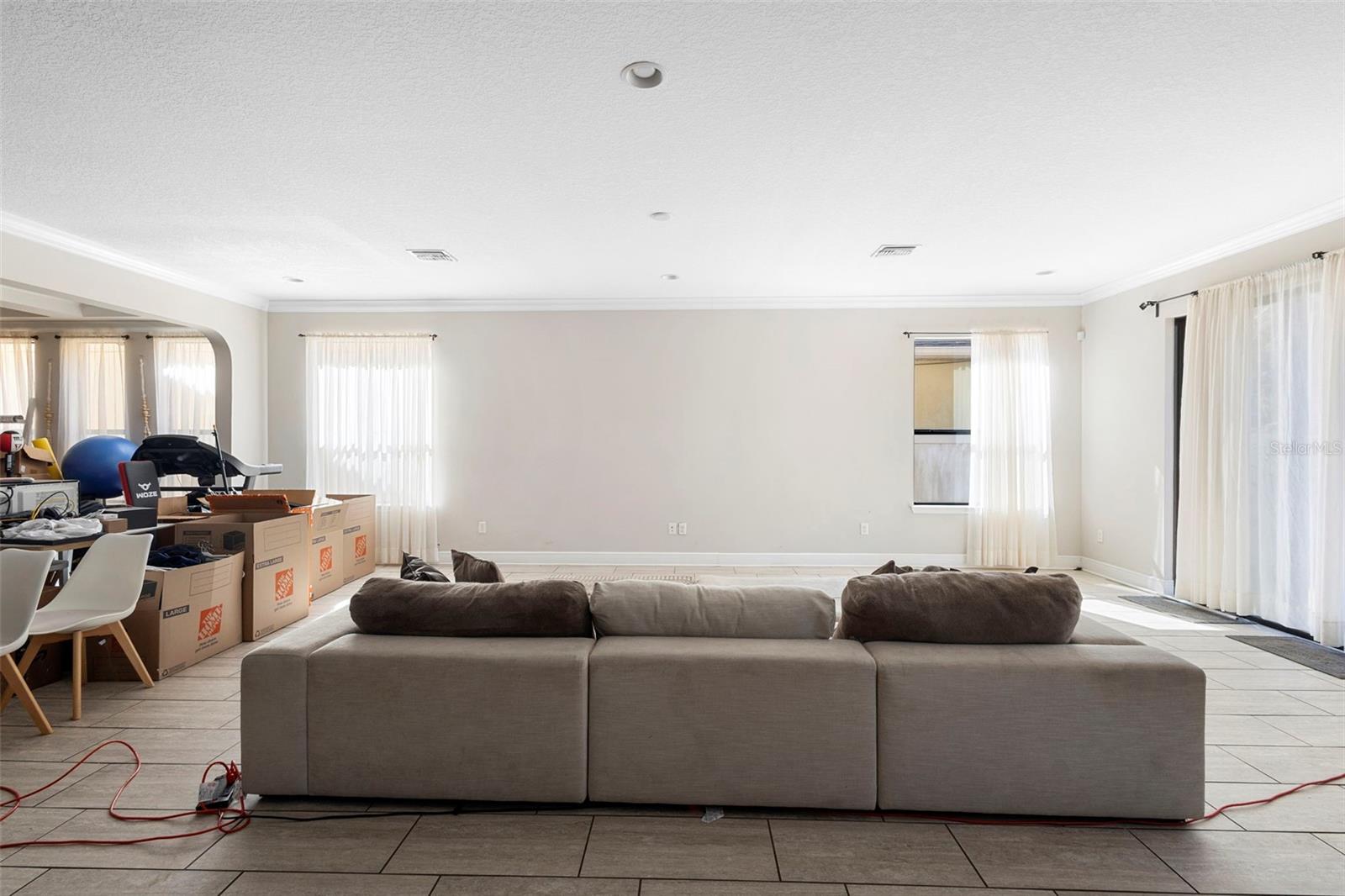 1214 Fountain Coin Loop, FL