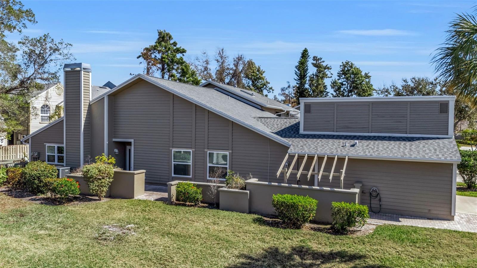 3406 Avenida Madera, FL