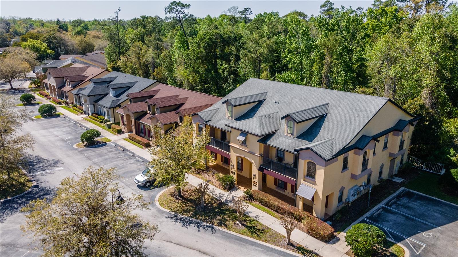 1100 Town Plaza Court, FL