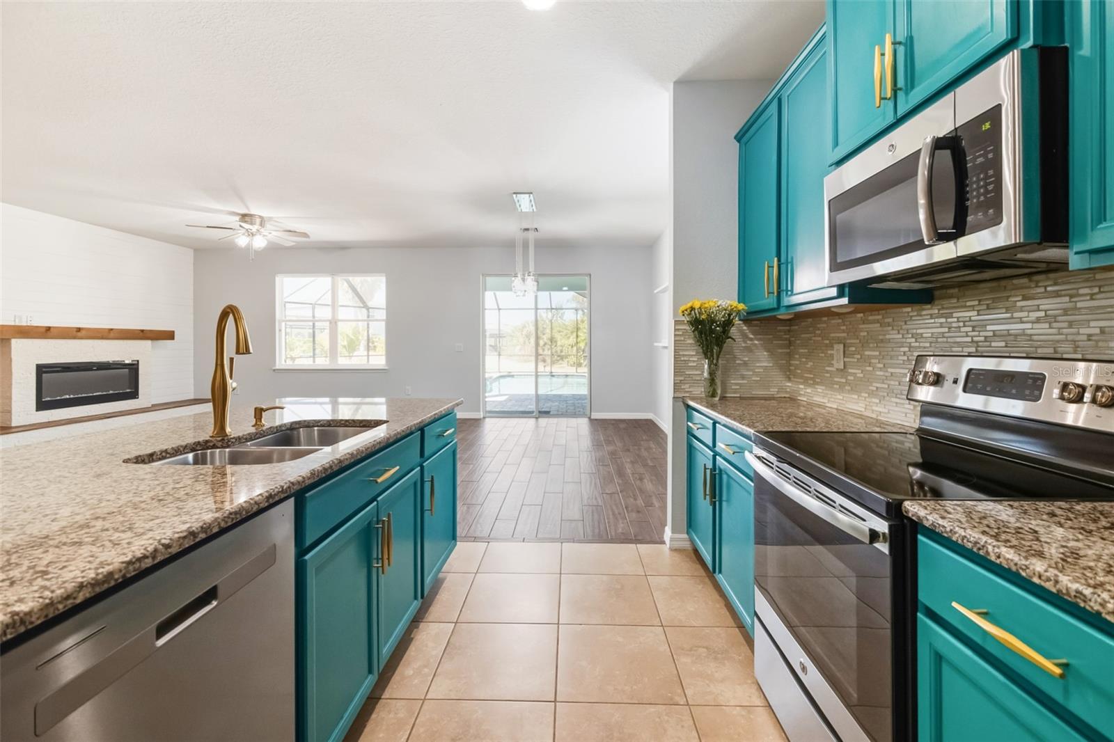 7918 Peaceful Par Drive, FL