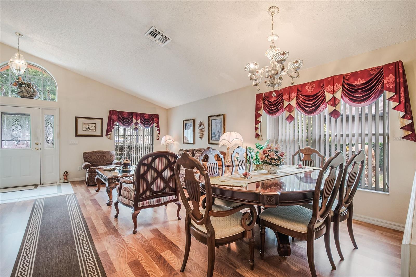 469 Mickleton Loop, FL