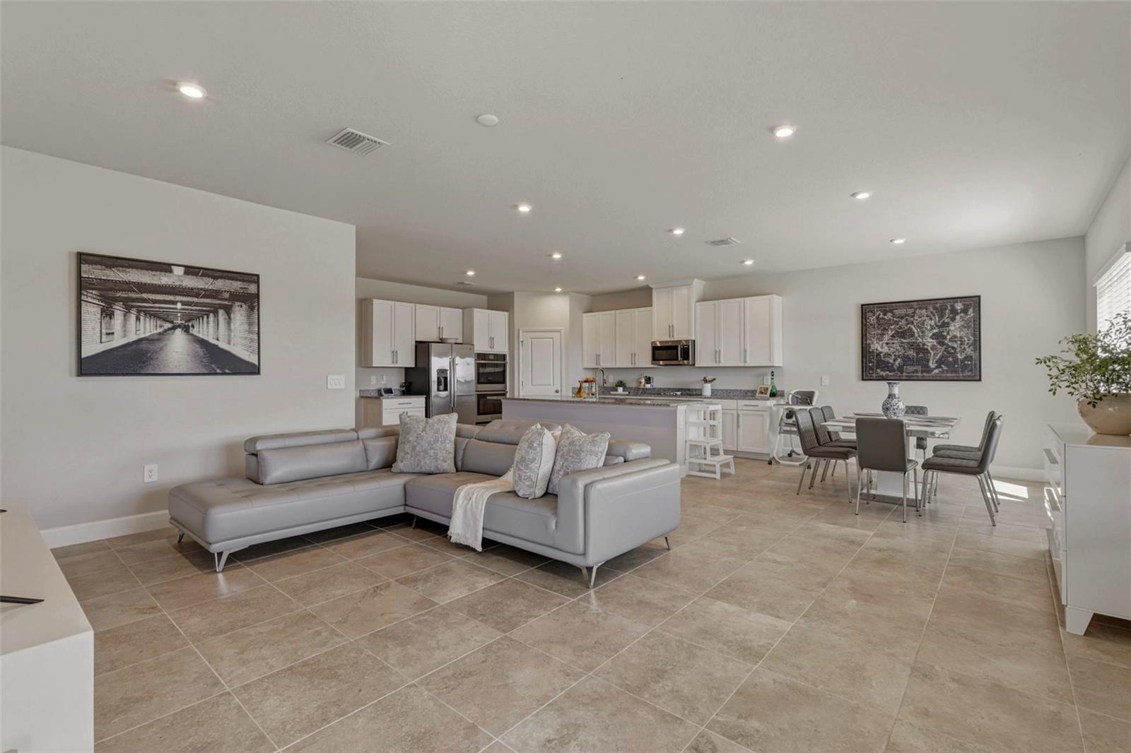 16390 Queen Palm Drive, FL