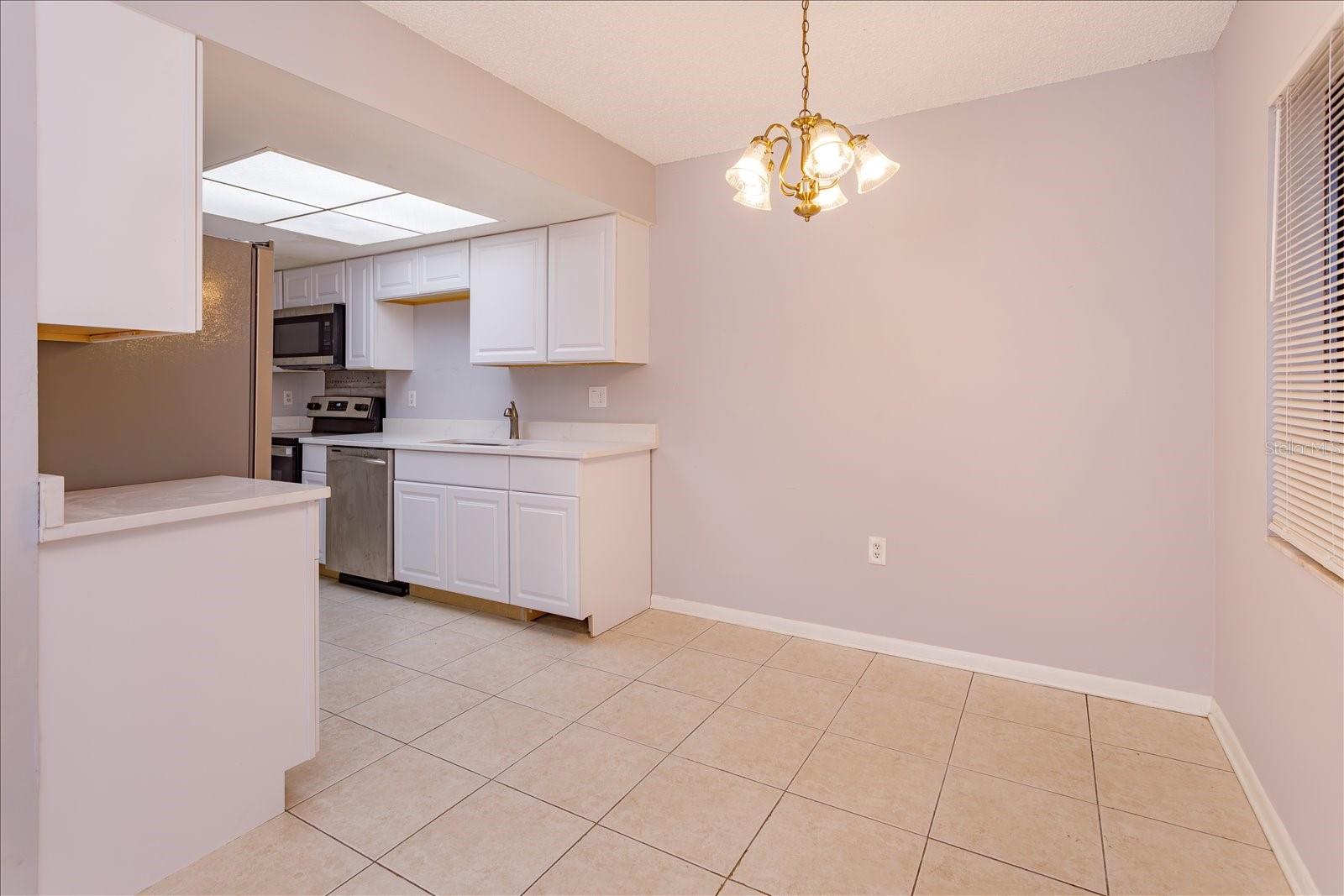 5013 Vineland Road, FL