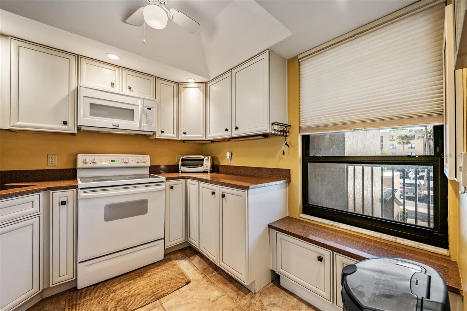 2618 Cove Cay Drive, FL