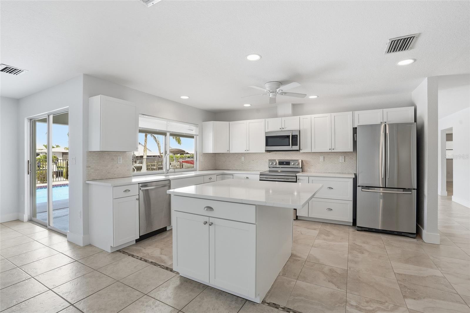 405 Tower Drive, FL