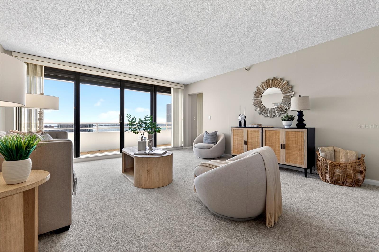 5950 Pelican Bay Plaza, FL