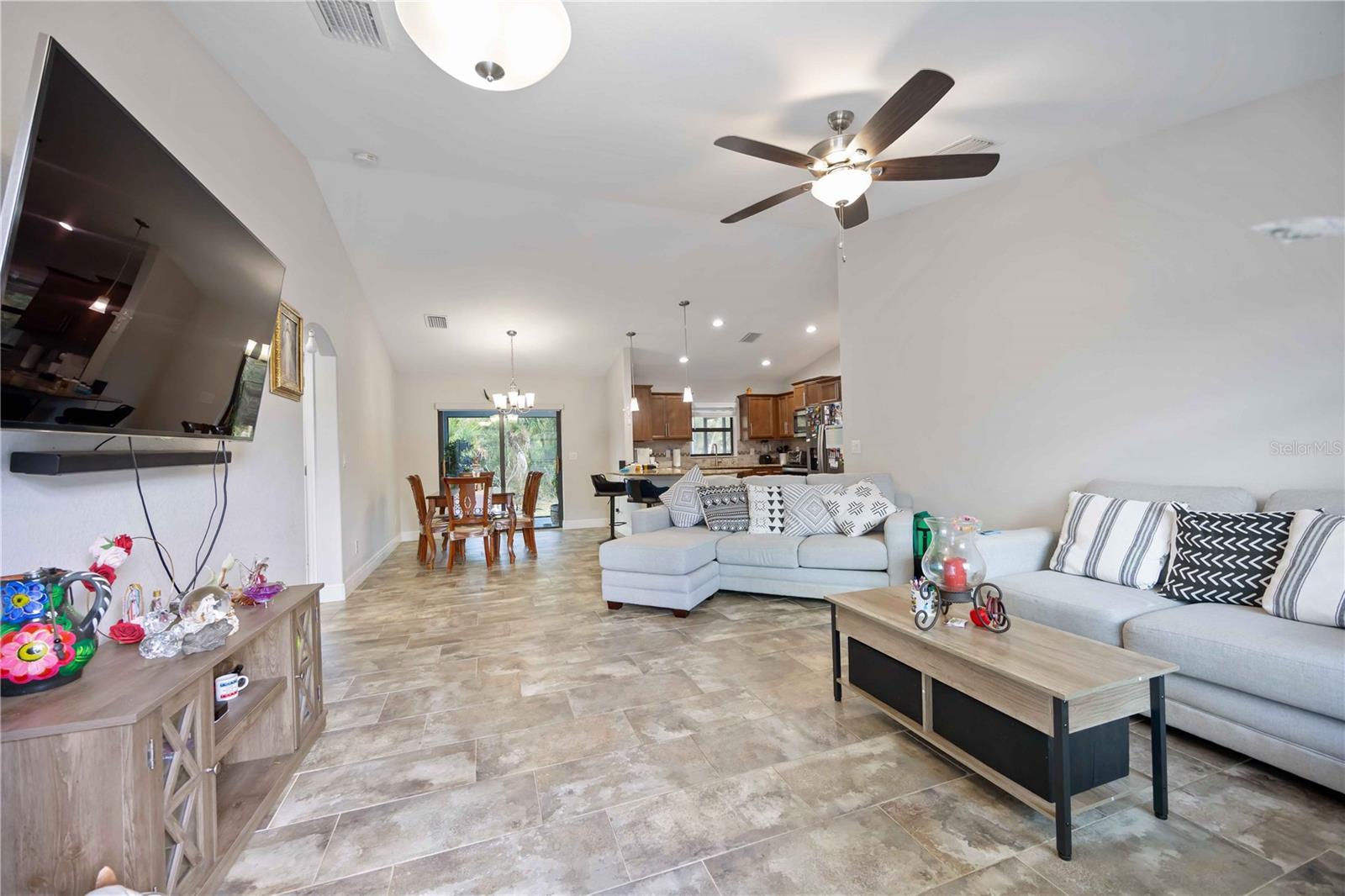 1400 Nordendale Boulevard, FL