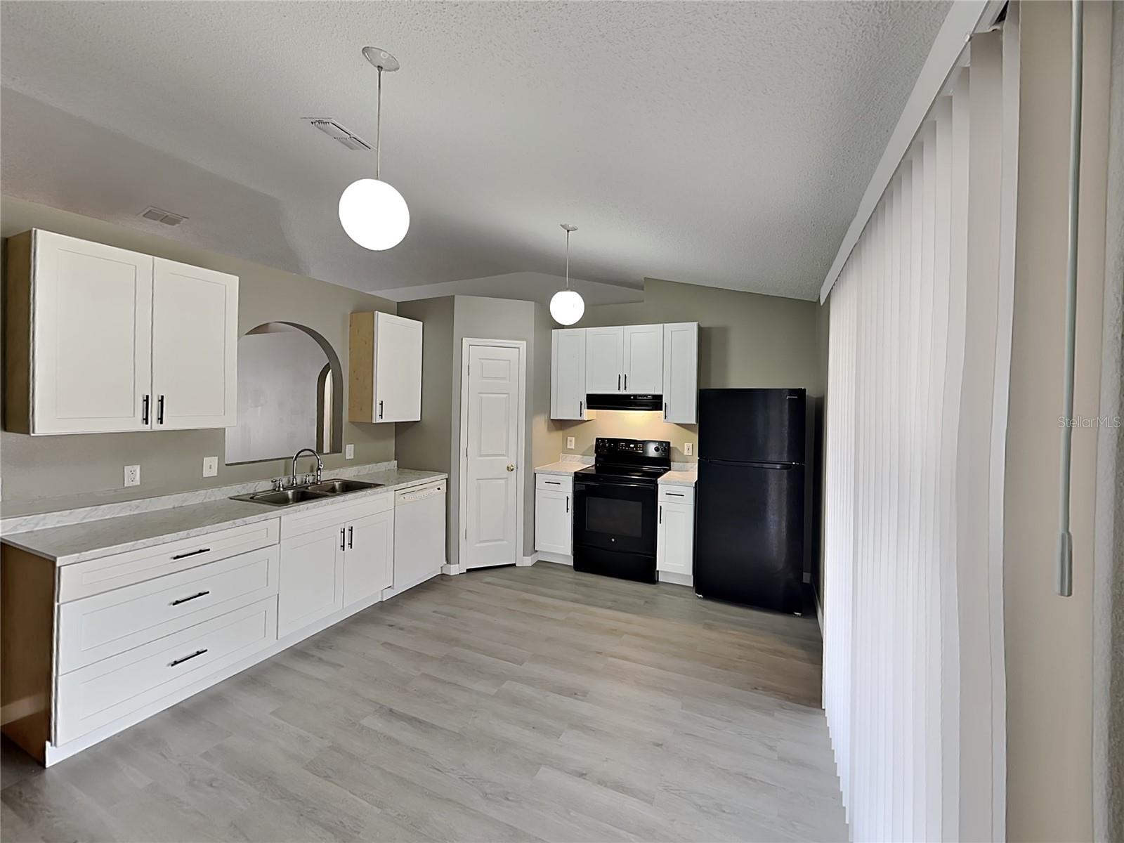 240 Dalton Drive, FL