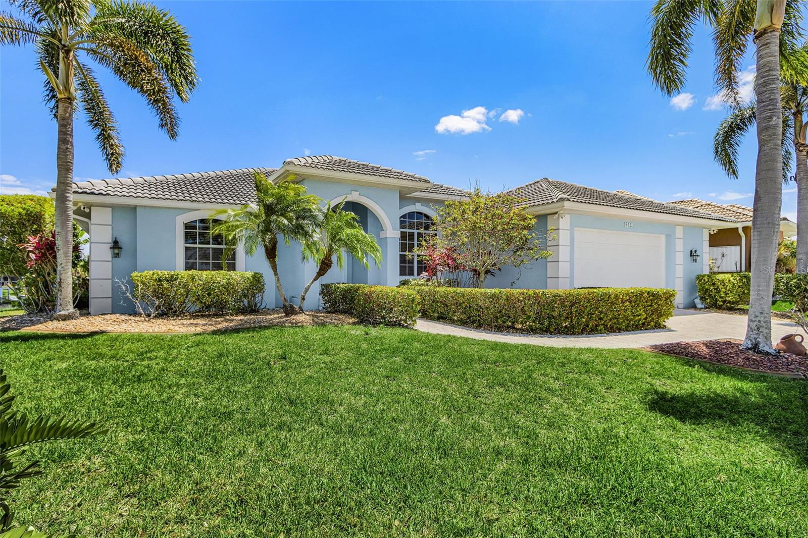 1359 Pine Siskin Dr, FL