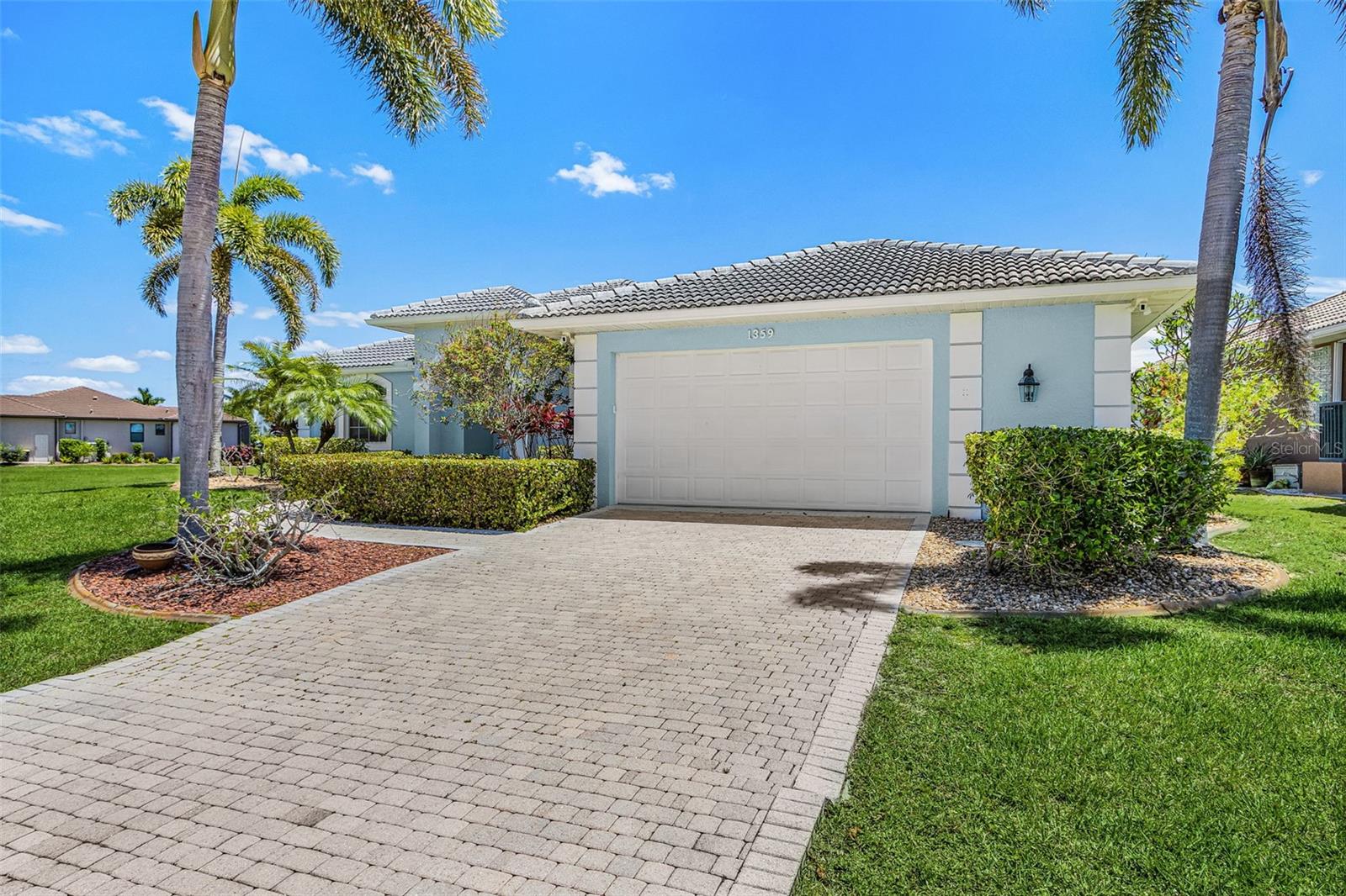 1359 Pine Siskin Dr, FL