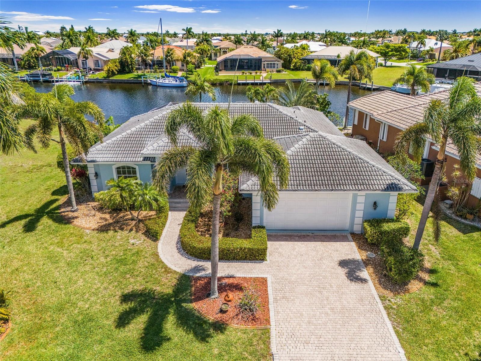 1359 Pine Siskin Dr, FL