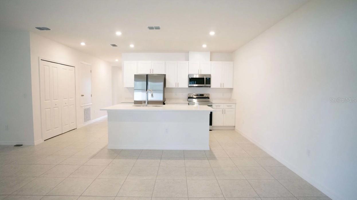 612 Broadoak Drive, FL
