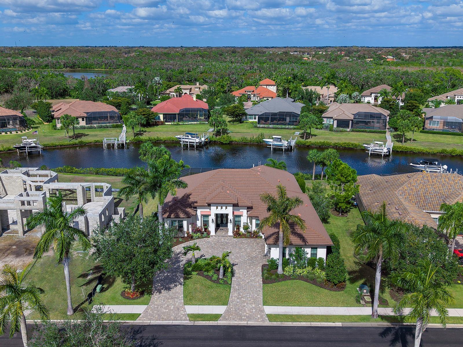 11708 Rive Isle Run, FL