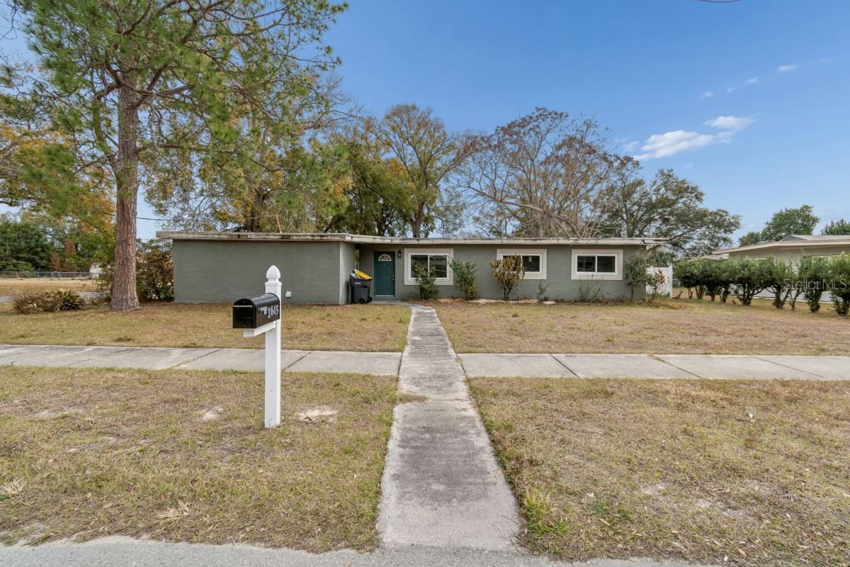 1645 Avenue C, FL