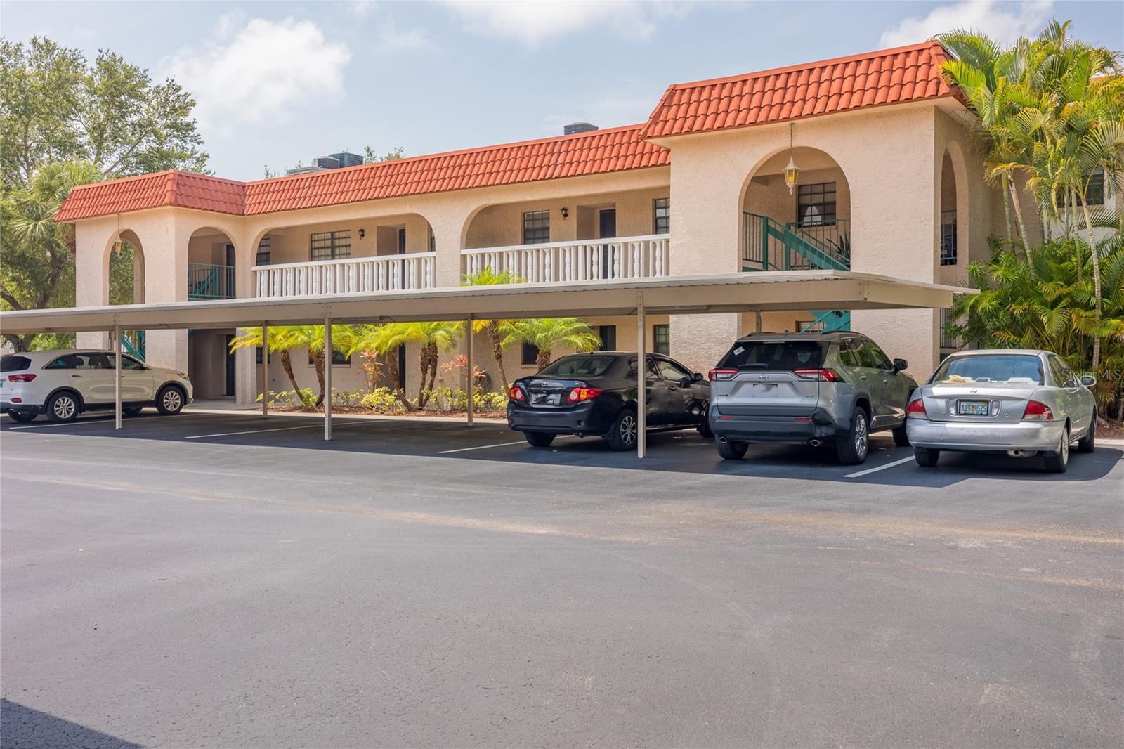 1753 Belleair Forest Drive, FL