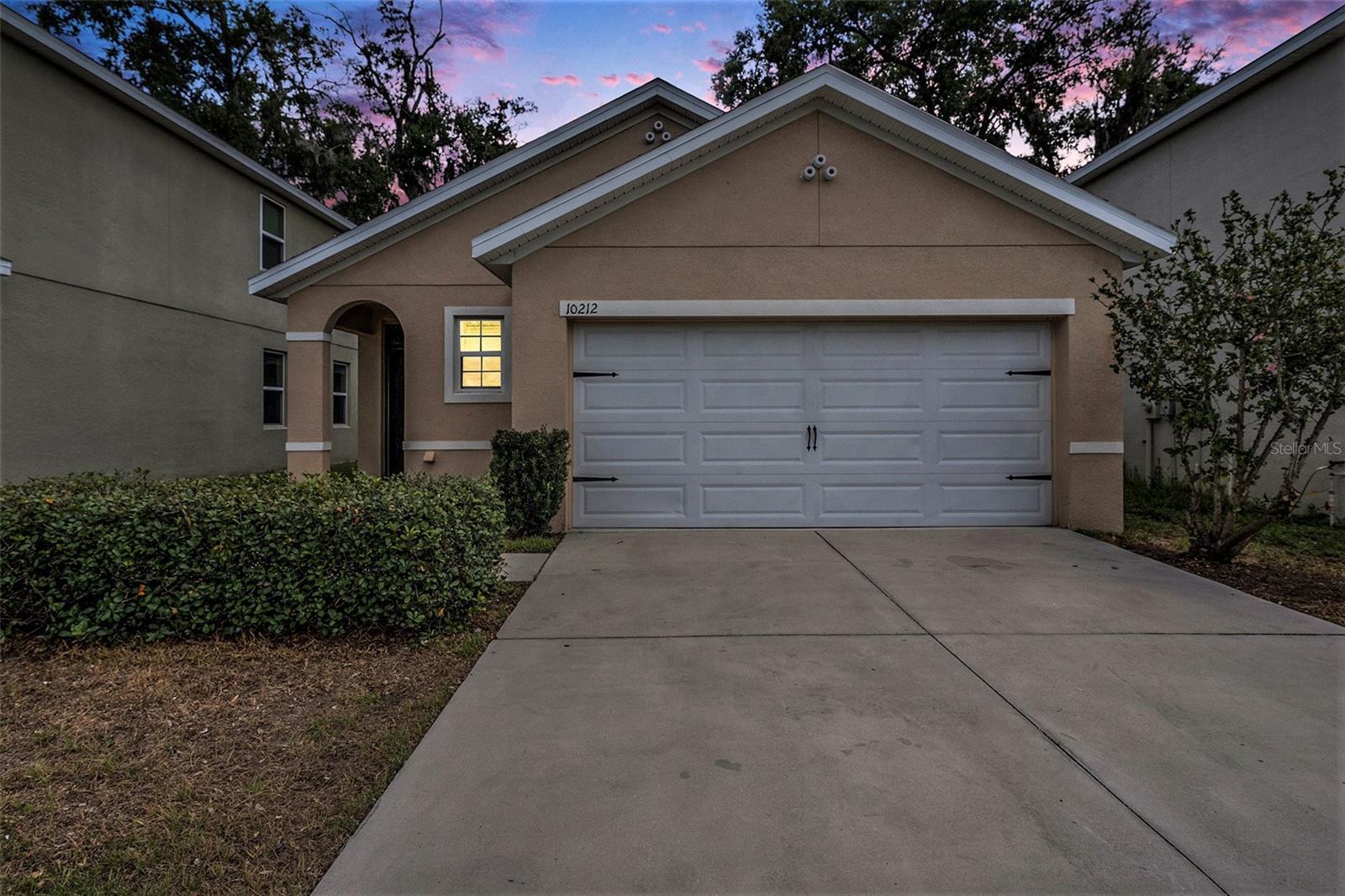 10212 Hawk Storm Avenue, FL
